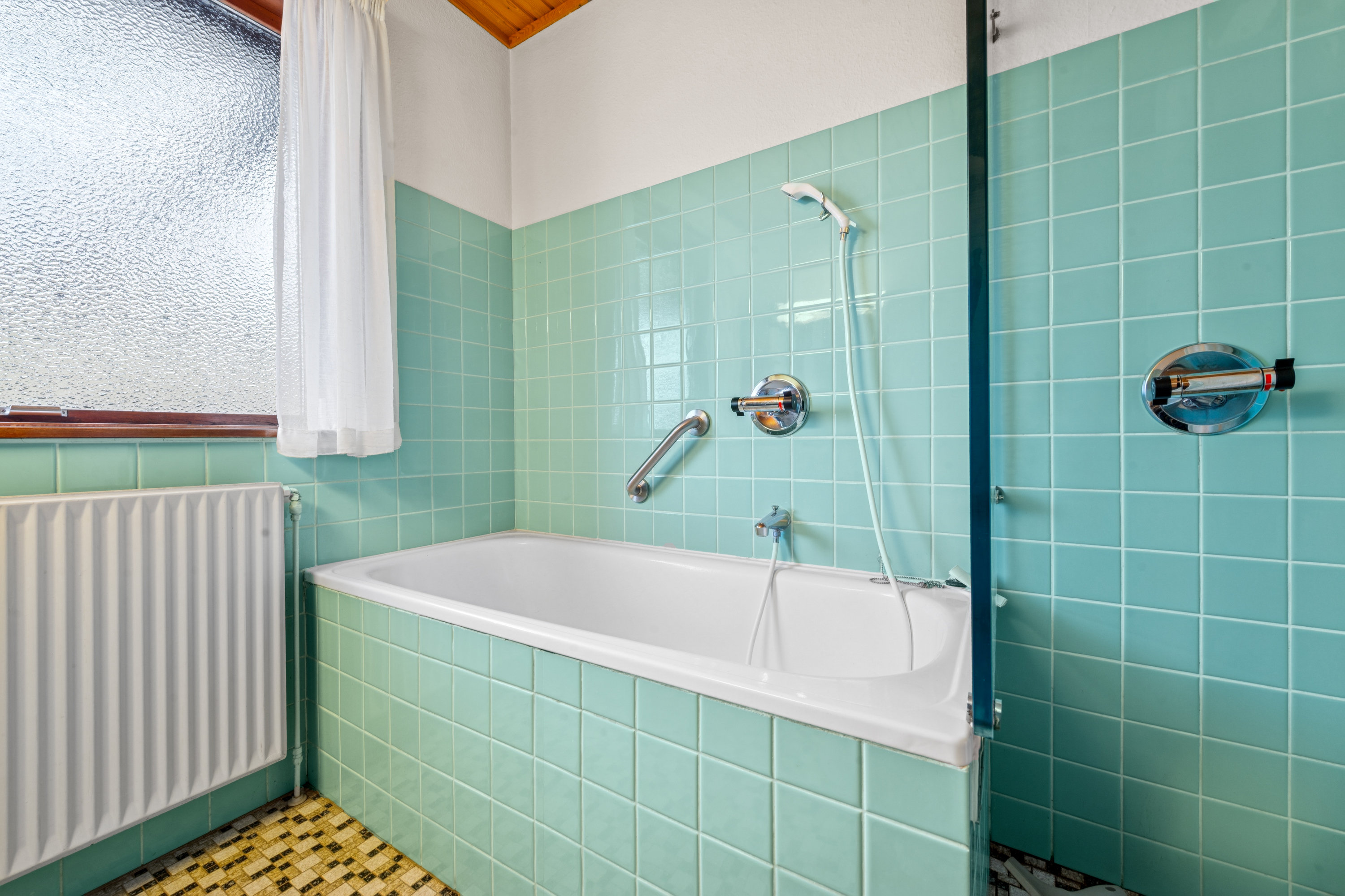 Fremhævet badeværelse billede i fuldskærmstilstand. Billede af Storeholm 57, 2670 Greve