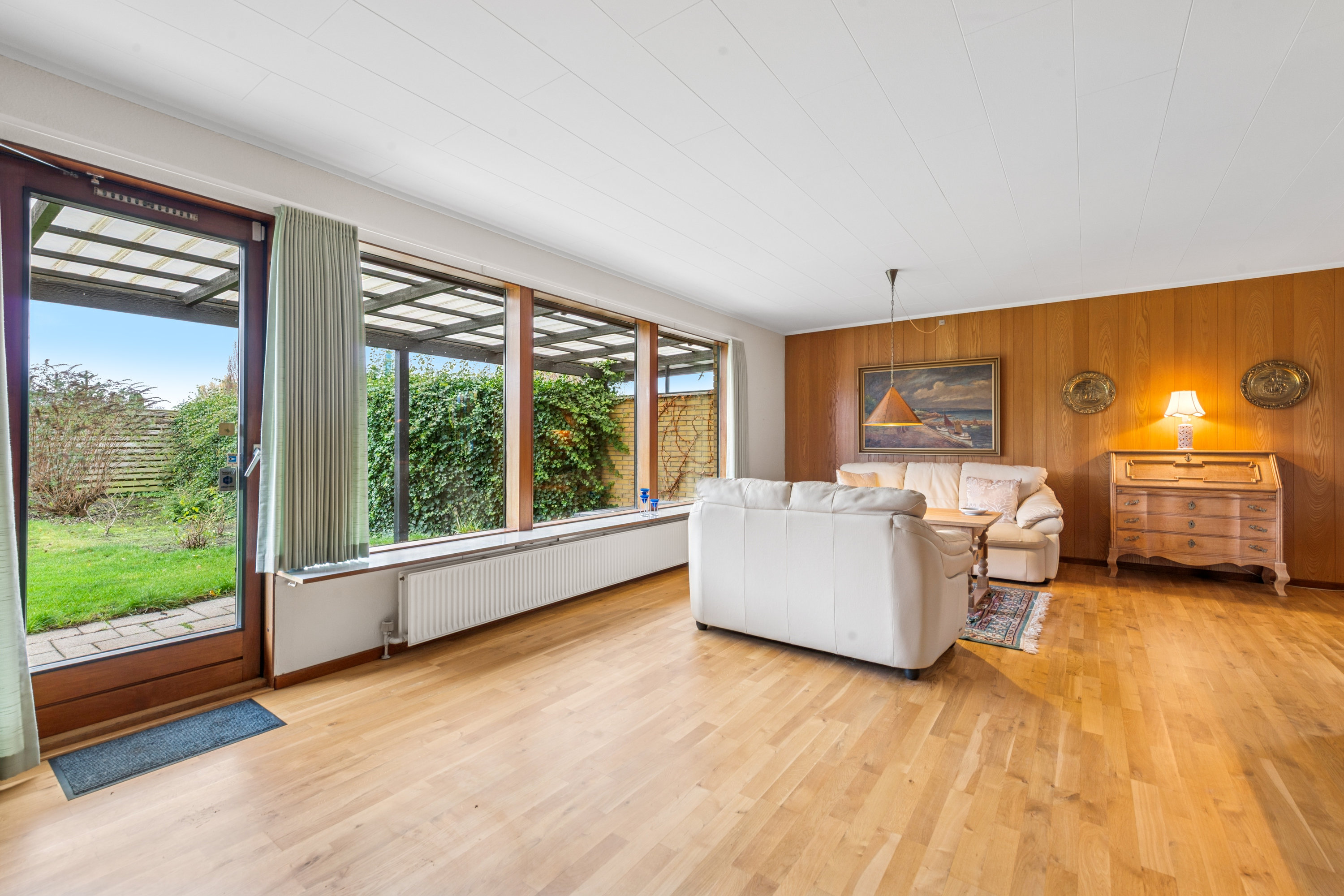 Fremhævet stue billede i fuldskærmstilstand. Billede af Storeholm 57, 2670 Greve