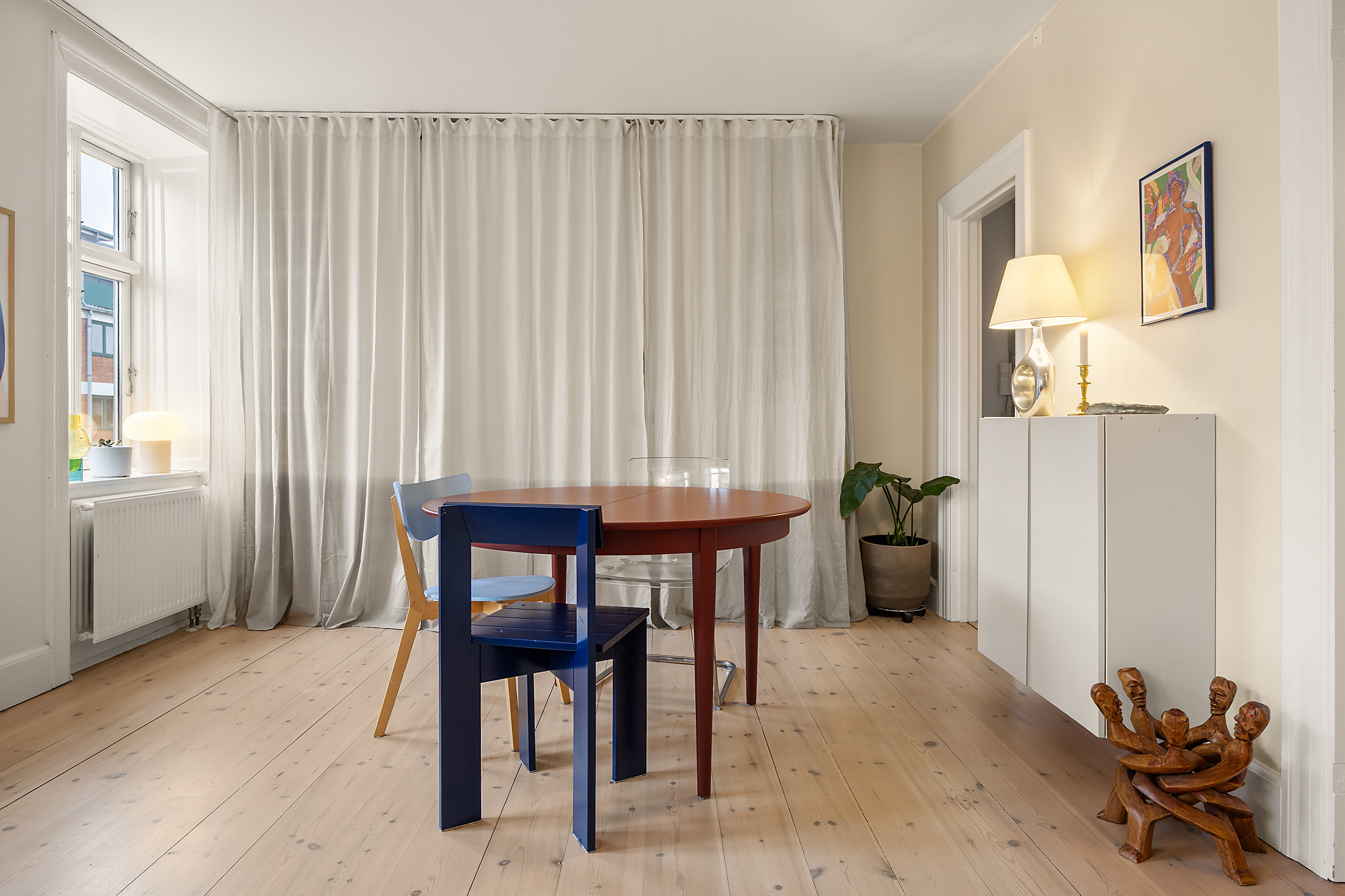 Fremhævet stue billede i fuldskærmstilstand. Billede af Gormsgade 23, 4. th., 2200 København N