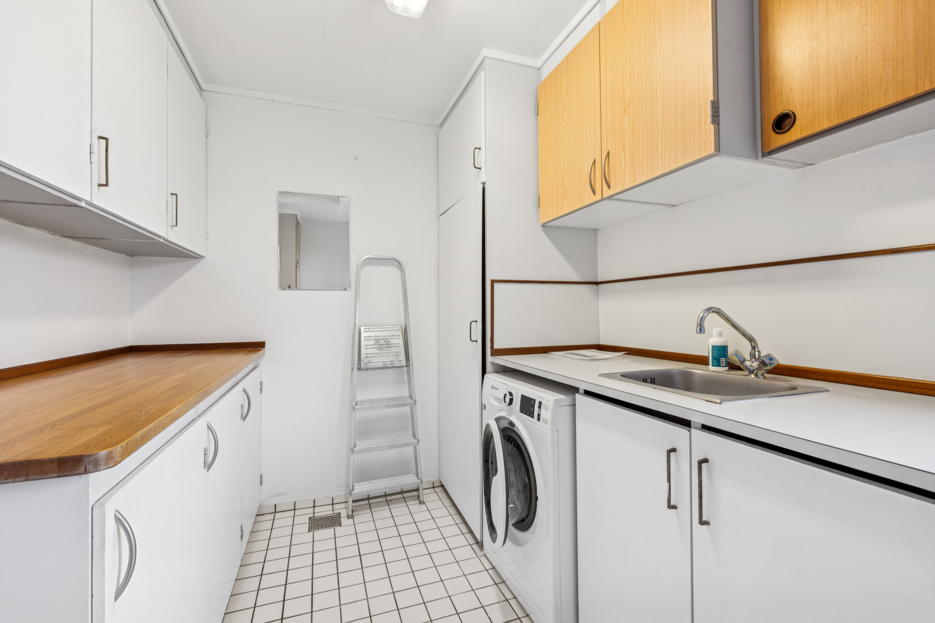 Fremhævet køkken billede i fuldskærmstilstand. Billede af Storeholm 57, 2670 Greve