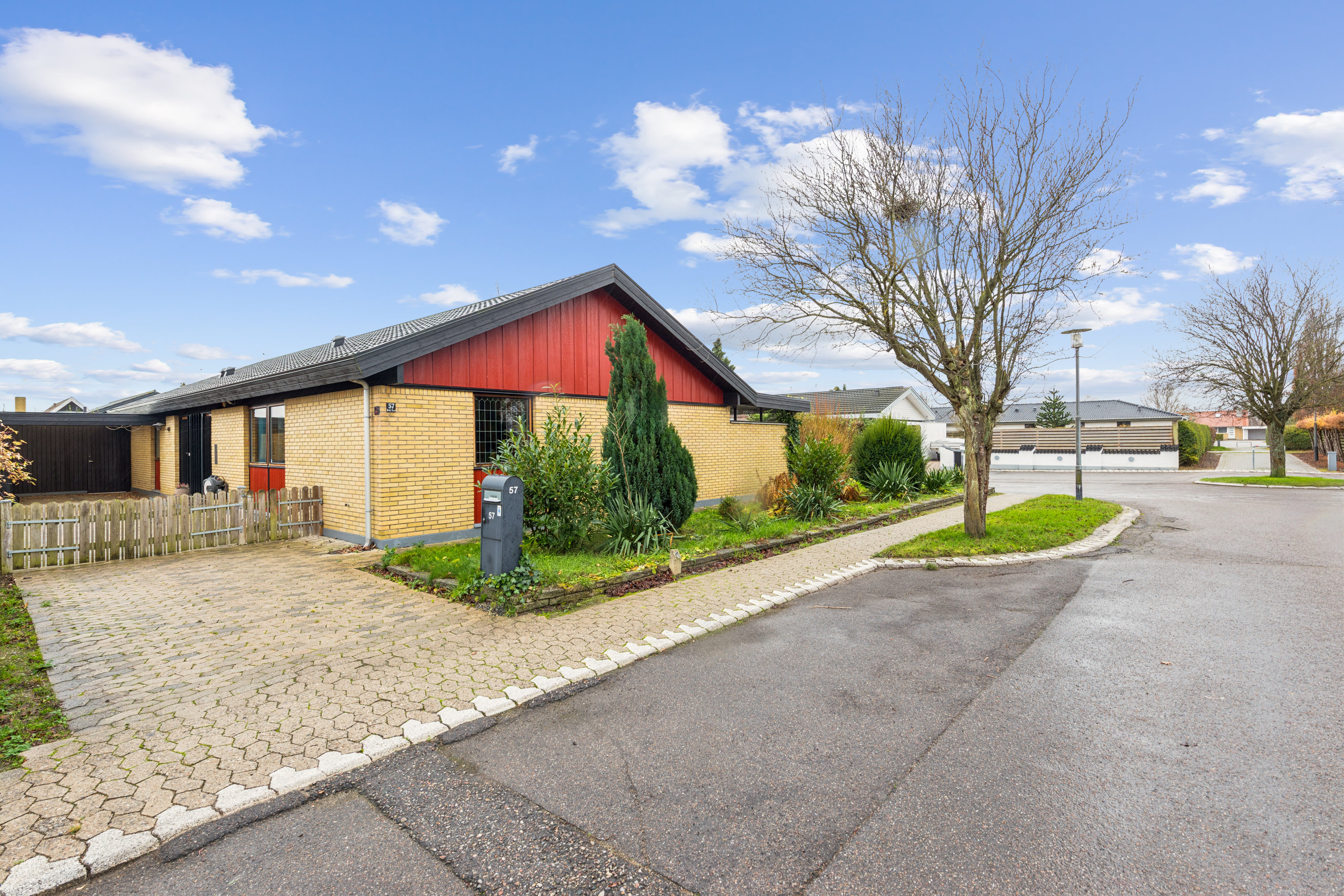 Fremhævet andet billede i fuldskærmstilstand. Billede af Storeholm 57, 2670 Greve