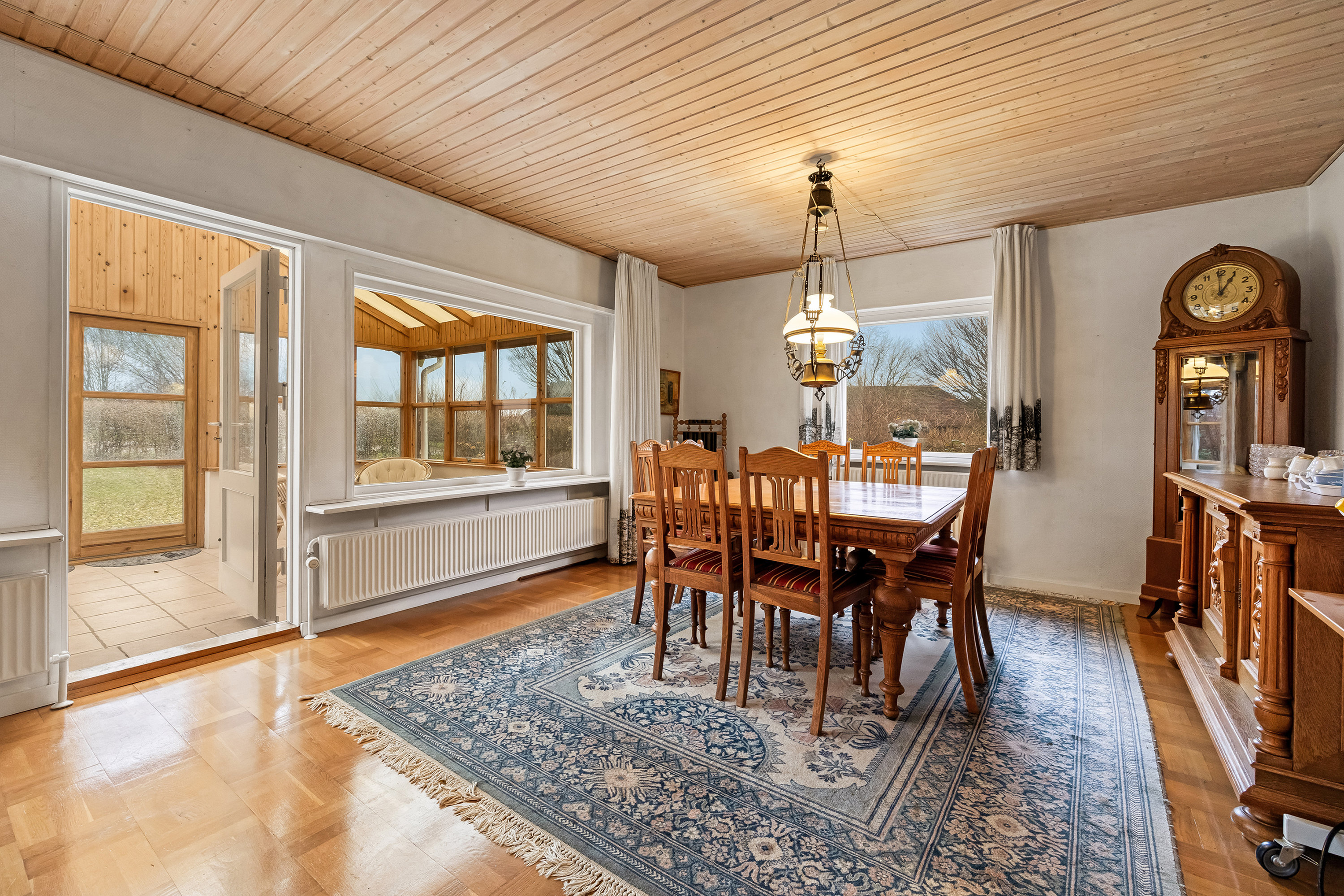 Fremhævet stue billede i fuldskærmstilstand. Billede af Rostgårdsvej 15, 3250 Gilleleje