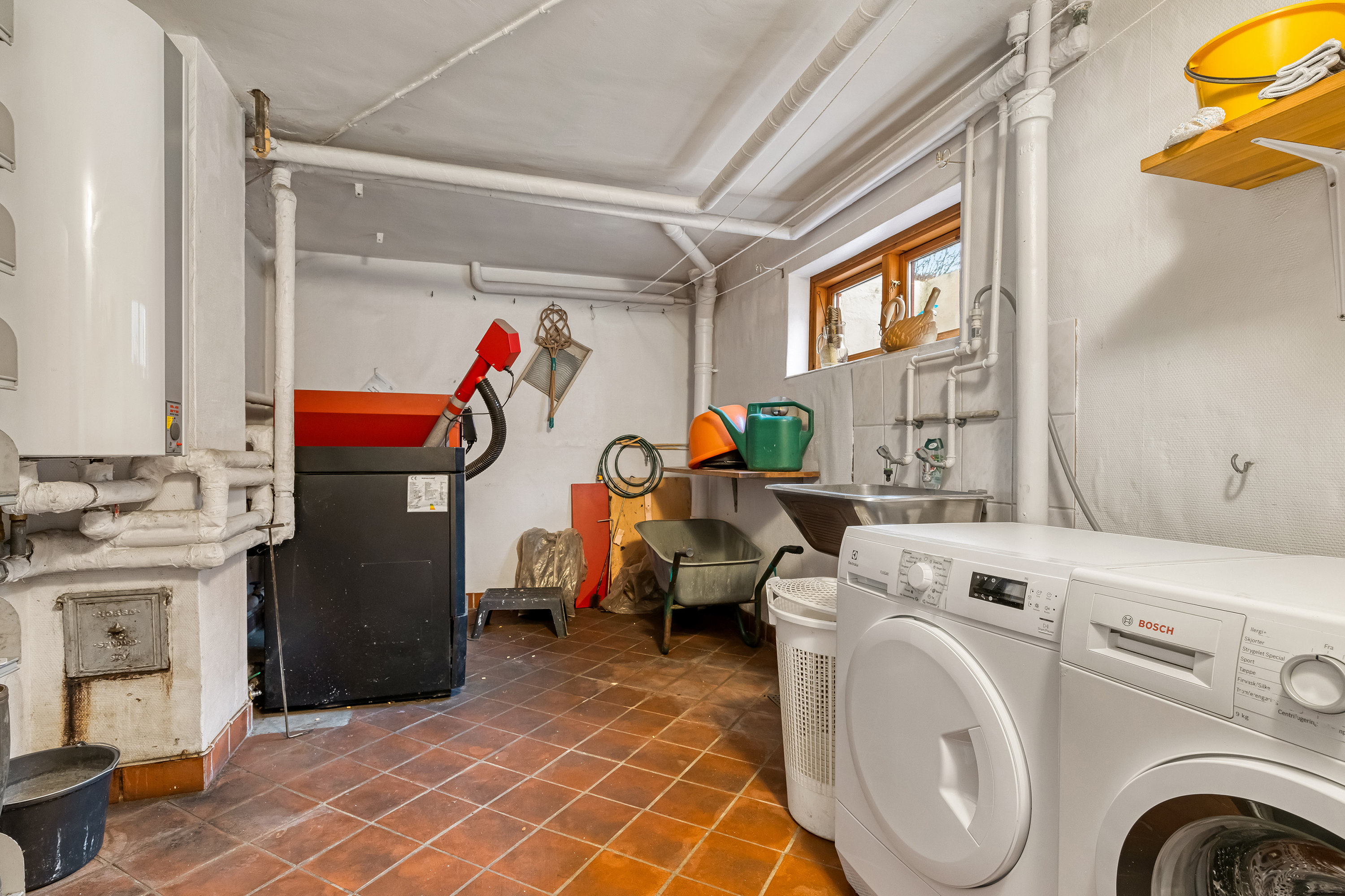 Fremhævet fyrrum billede i fuldskærmstilstand. Billede af Rostgårdsvej 15, 3250 Gilleleje