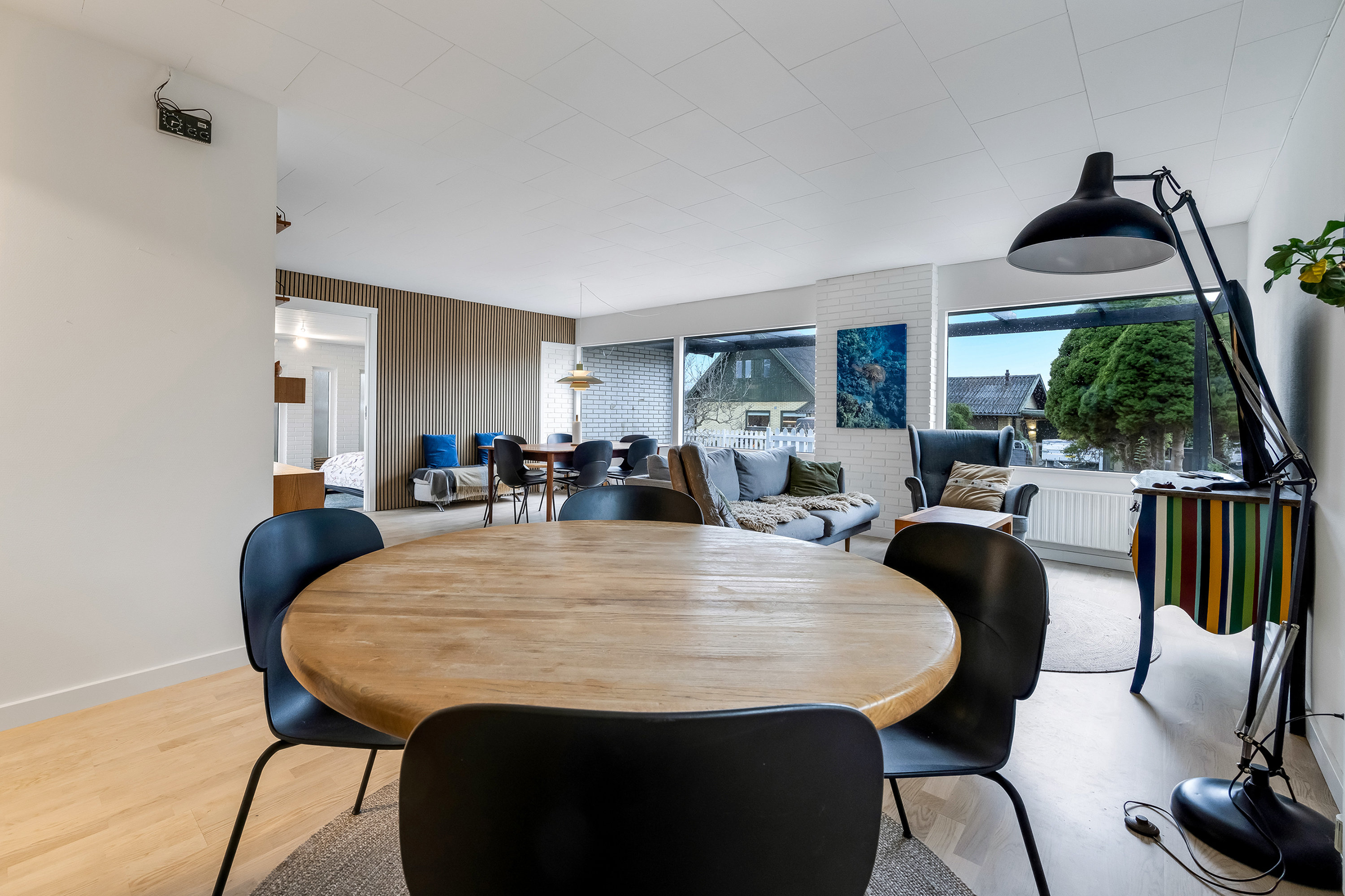 Fremhævet stue billede i fuldskærmstilstand. Billede af Ranunkelvej 13, 3600 Frederikssund