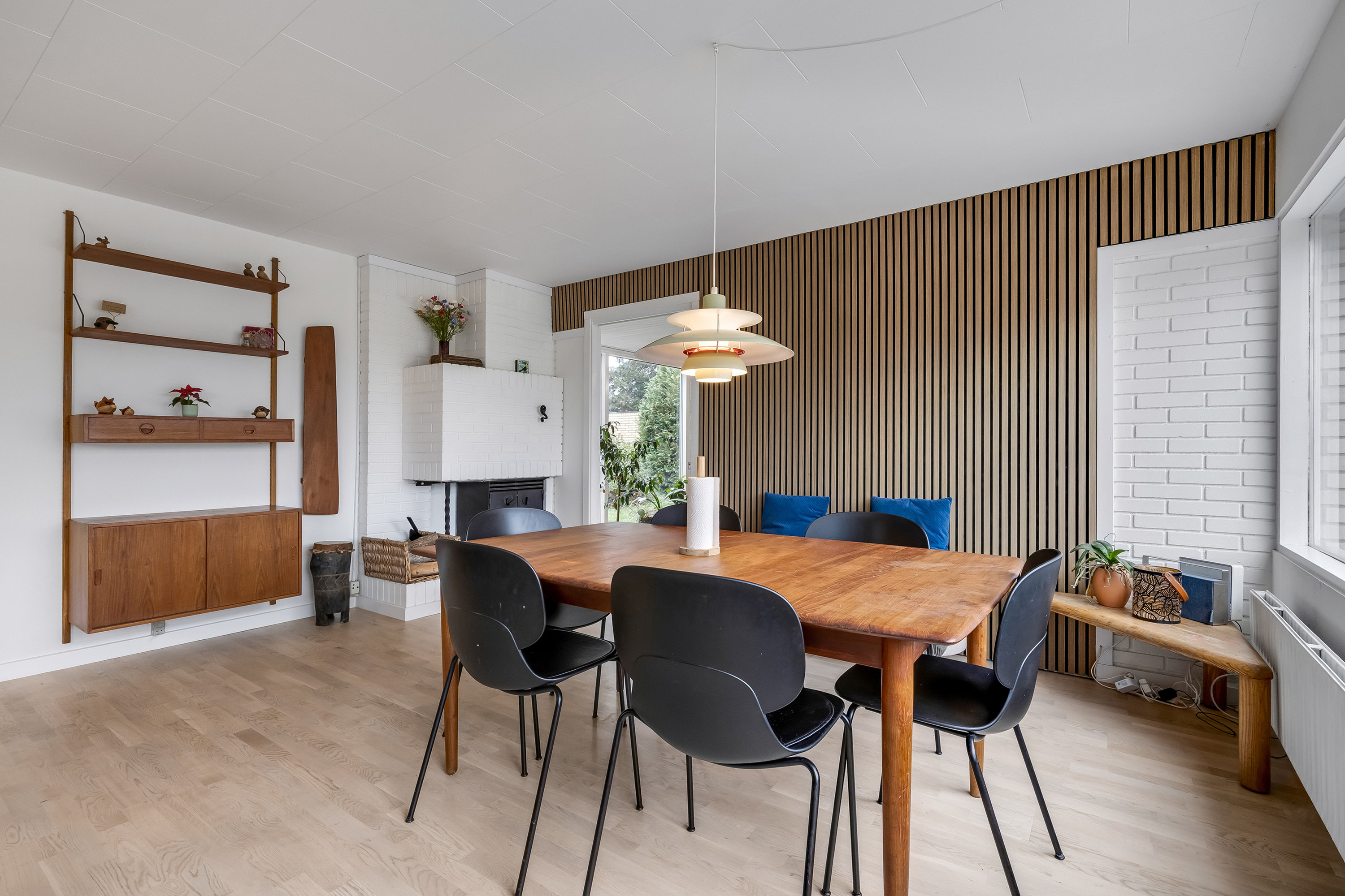 Fremhævet stue billede i fuldskærmstilstand. Billede af Ranunkelvej 13, 3600 Frederikssund