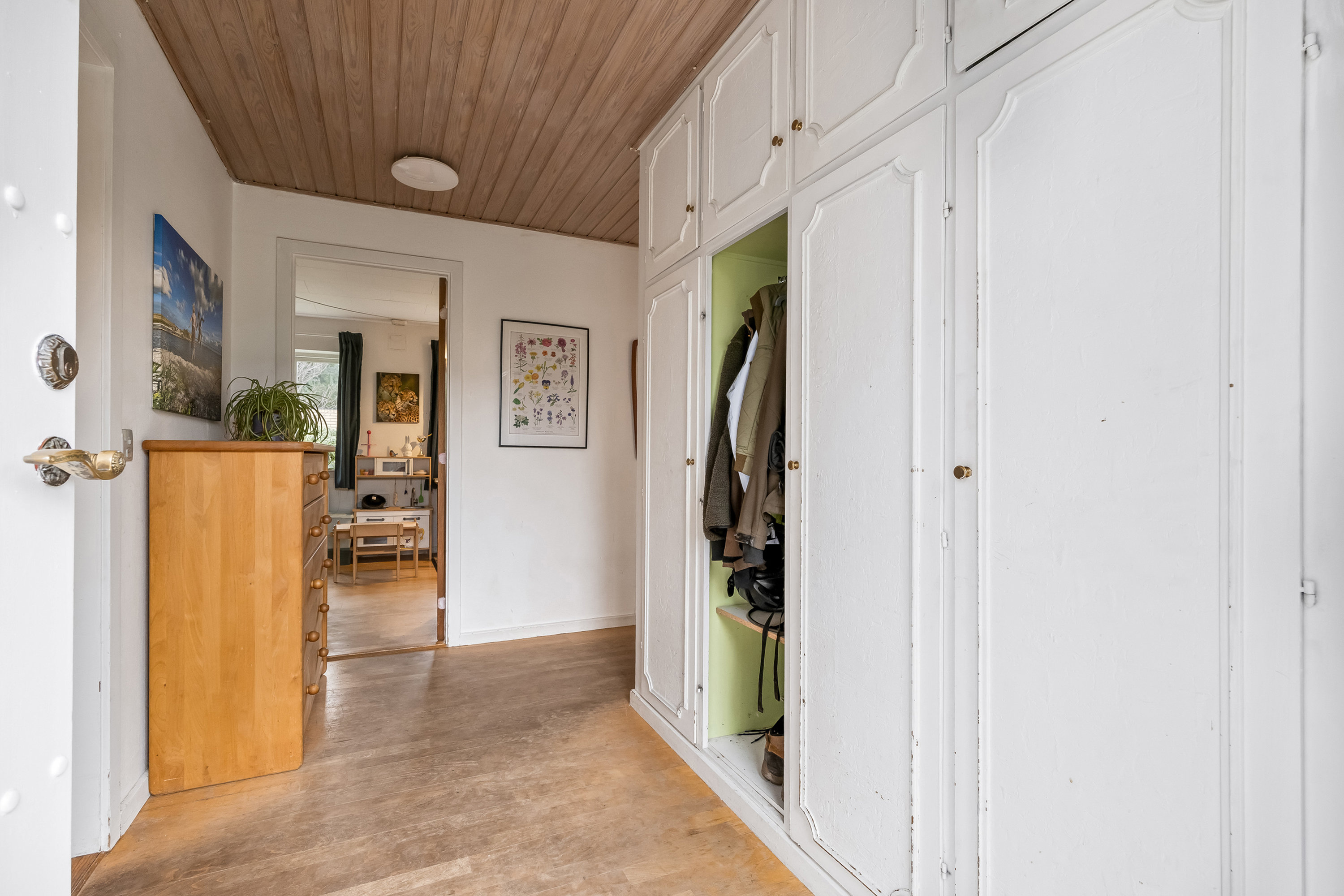 Fremhævet entré billede i fuldskærmstilstand. Billede af Ranunkelvej 13, 3600 Frederikssund