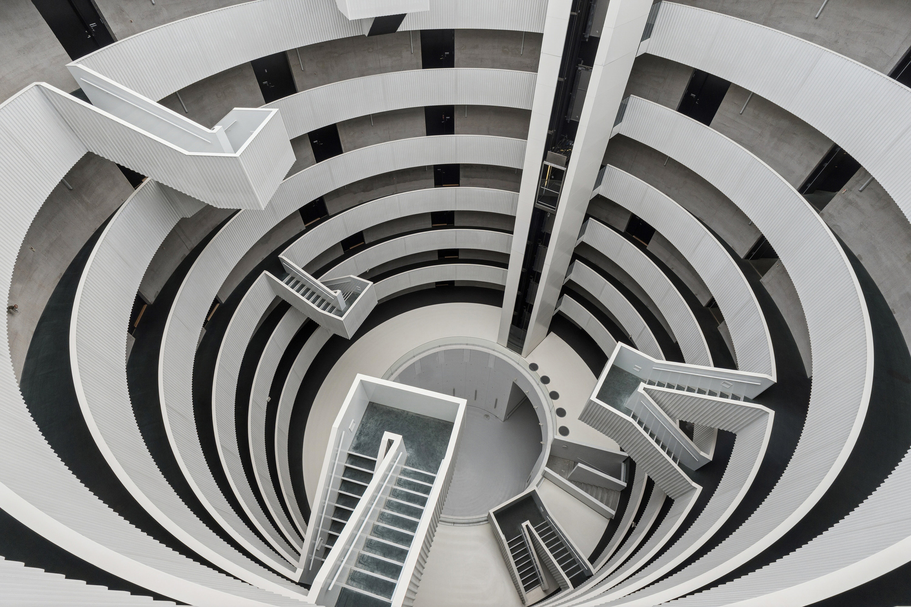 Fremhævet udendørs billede i fuldskærmstilstand. Billede af Islands Brygge 32A, 6. 659., 2300 København S