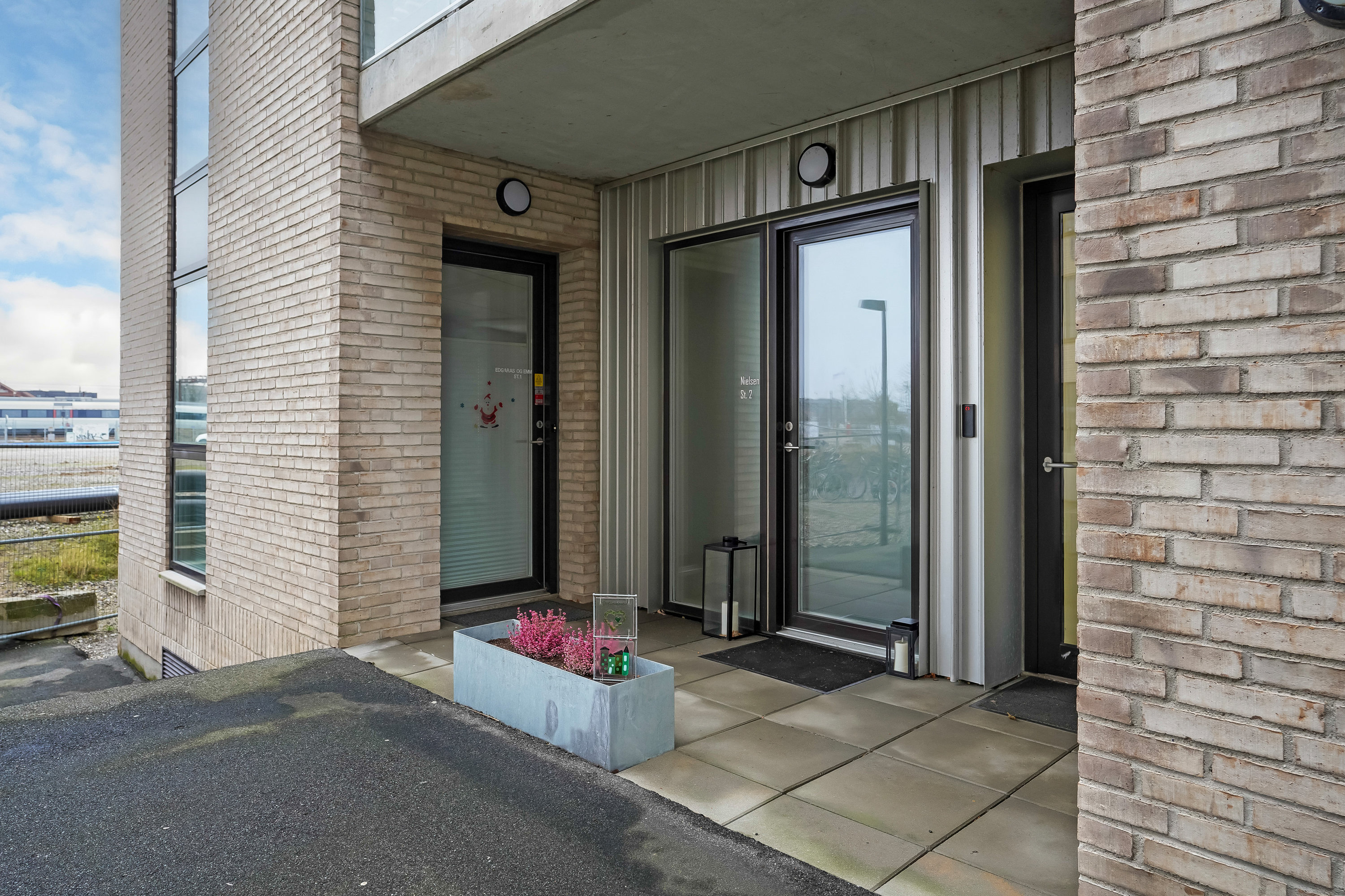 Fremhævet ejendommen billede i fuldskærmstilstand. Billede af Østre Stationsvej 37L, st.. 1., 5000 Odense C