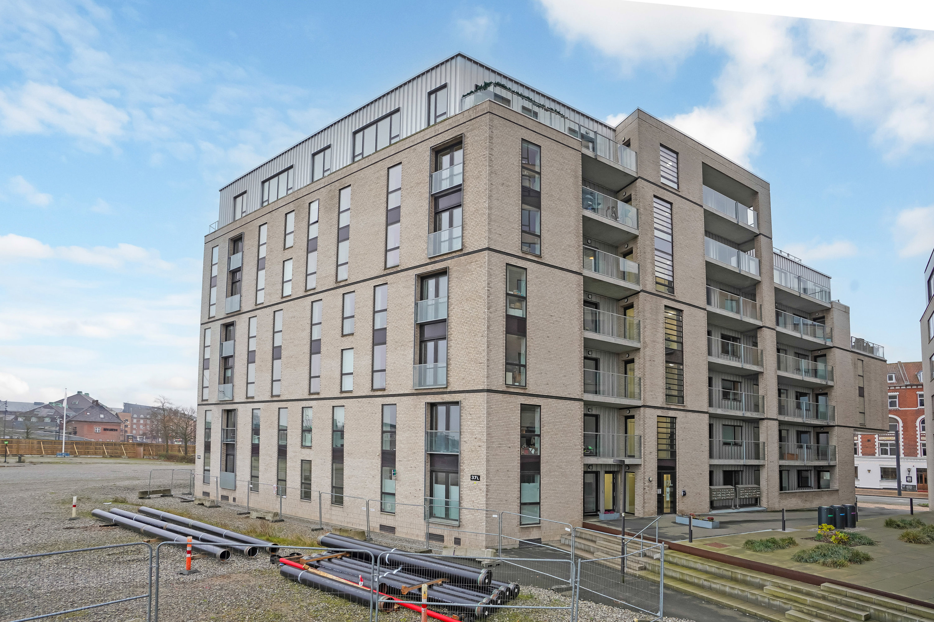 Fremhævet ejendommen billede i fuldskærmstilstand. Billede af Østre Stationsvej 37L, st.. 1., 5000 Odense C