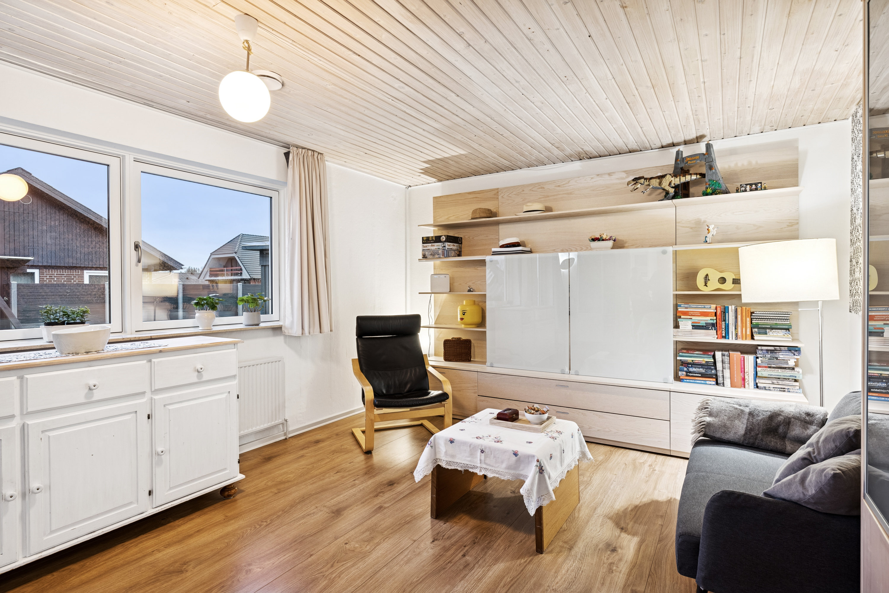 Fremhævet stue billede i fuldskærmstilstand. Billede af Rosmarinvej 26A, 8800 Viborg