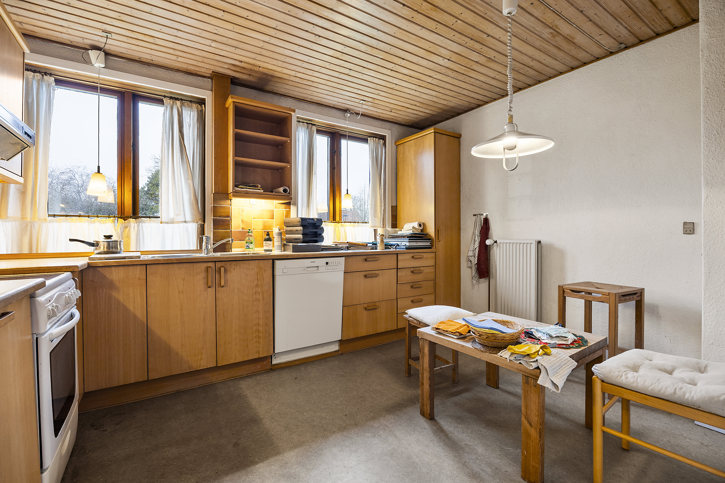 Fremhævet spisekøkken billede i fuldskærmstilstand. Billede af Emdrup Mosevej 18, 2400 København NV