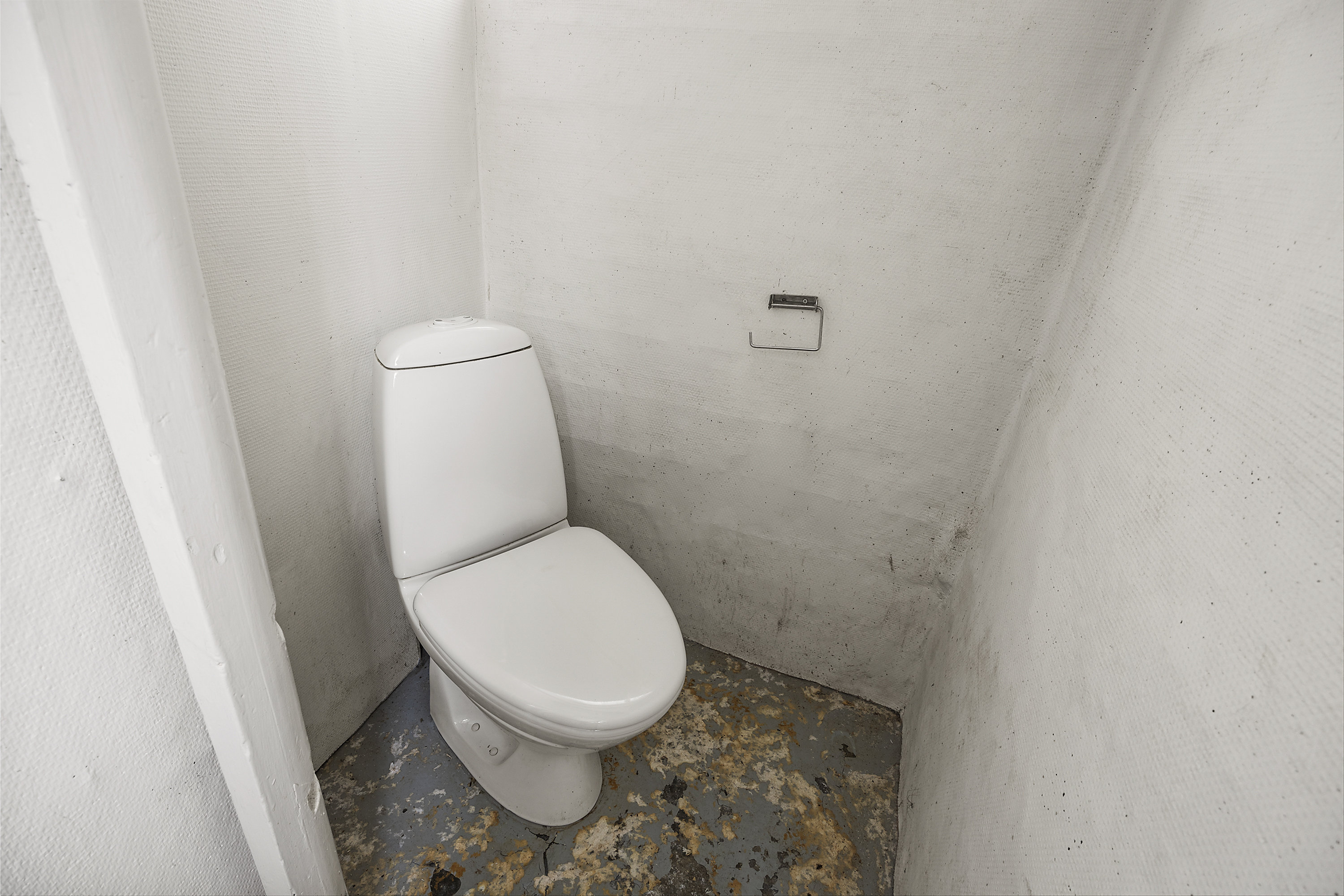 Fremhævet toilet billede i fuldskærmstilstand. Billede af Emdrup Mosevej 18, 2400 København NV