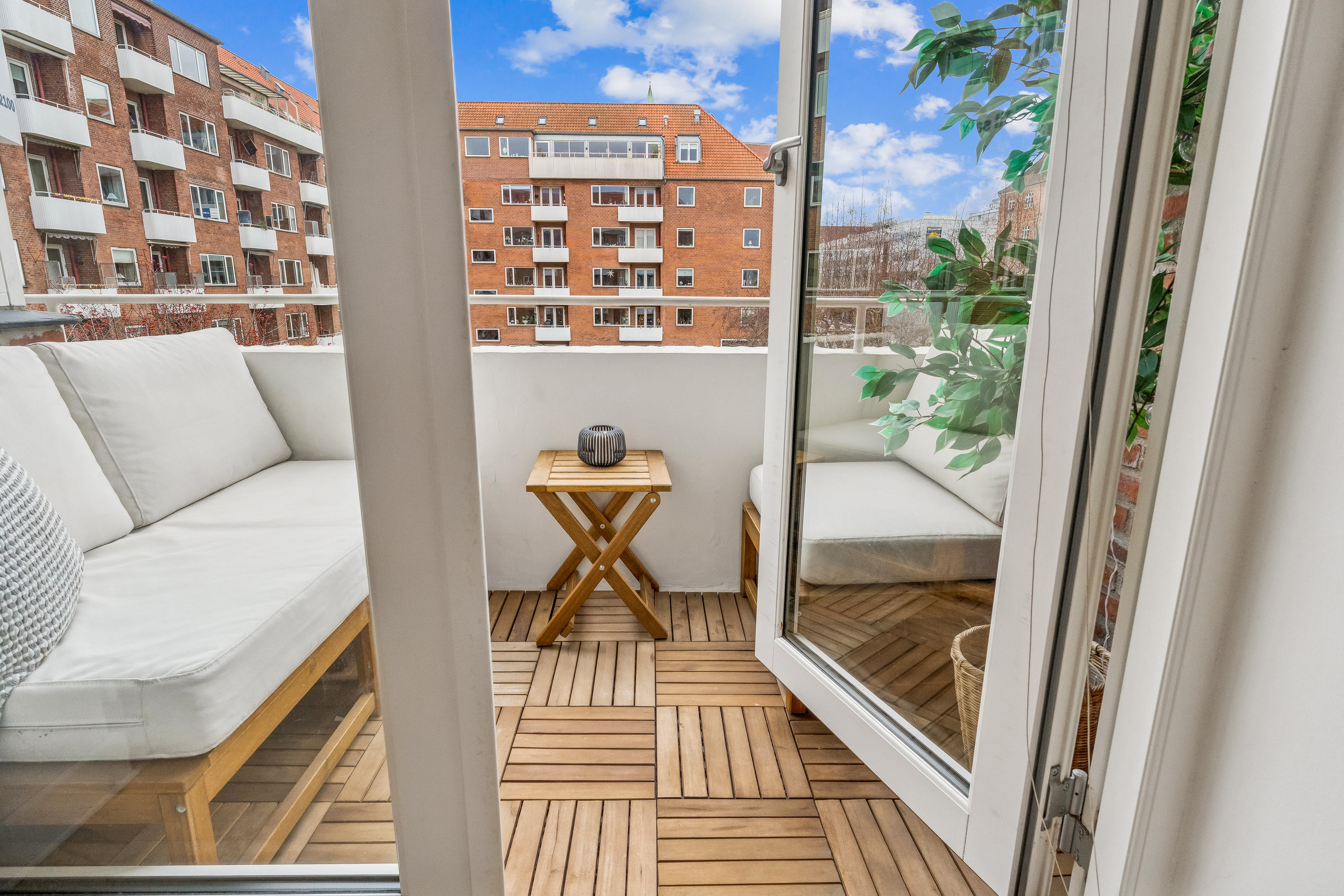 Fremhævet altan billede i fuldskærmstilstand. Billede af Østerbrogade 220, 2. tv., 2100 København Ø