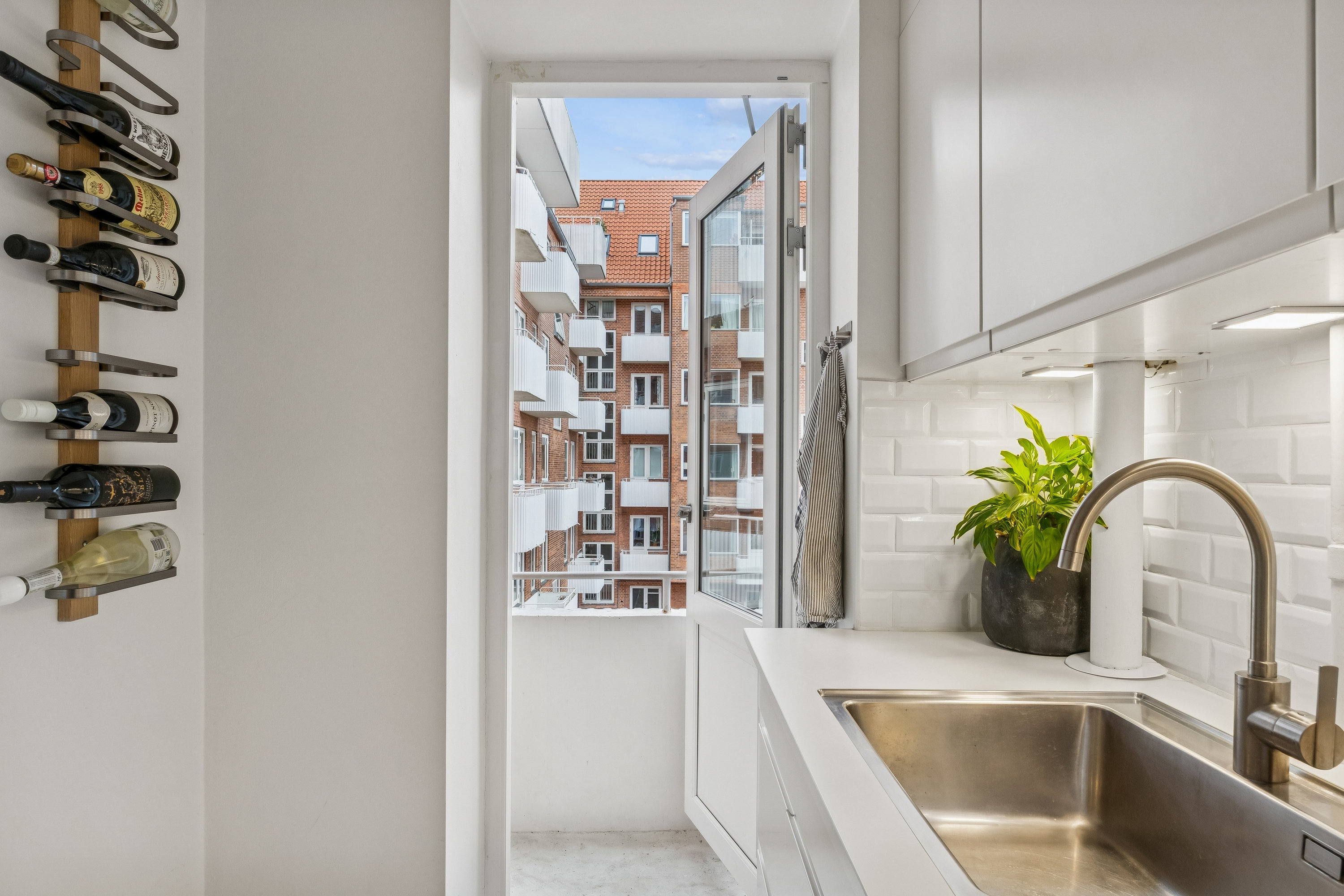 Fremhævet værelse billede i fuldskærmstilstand. Billede af Østerbrogade 220, 2. tv., 2100 København Ø