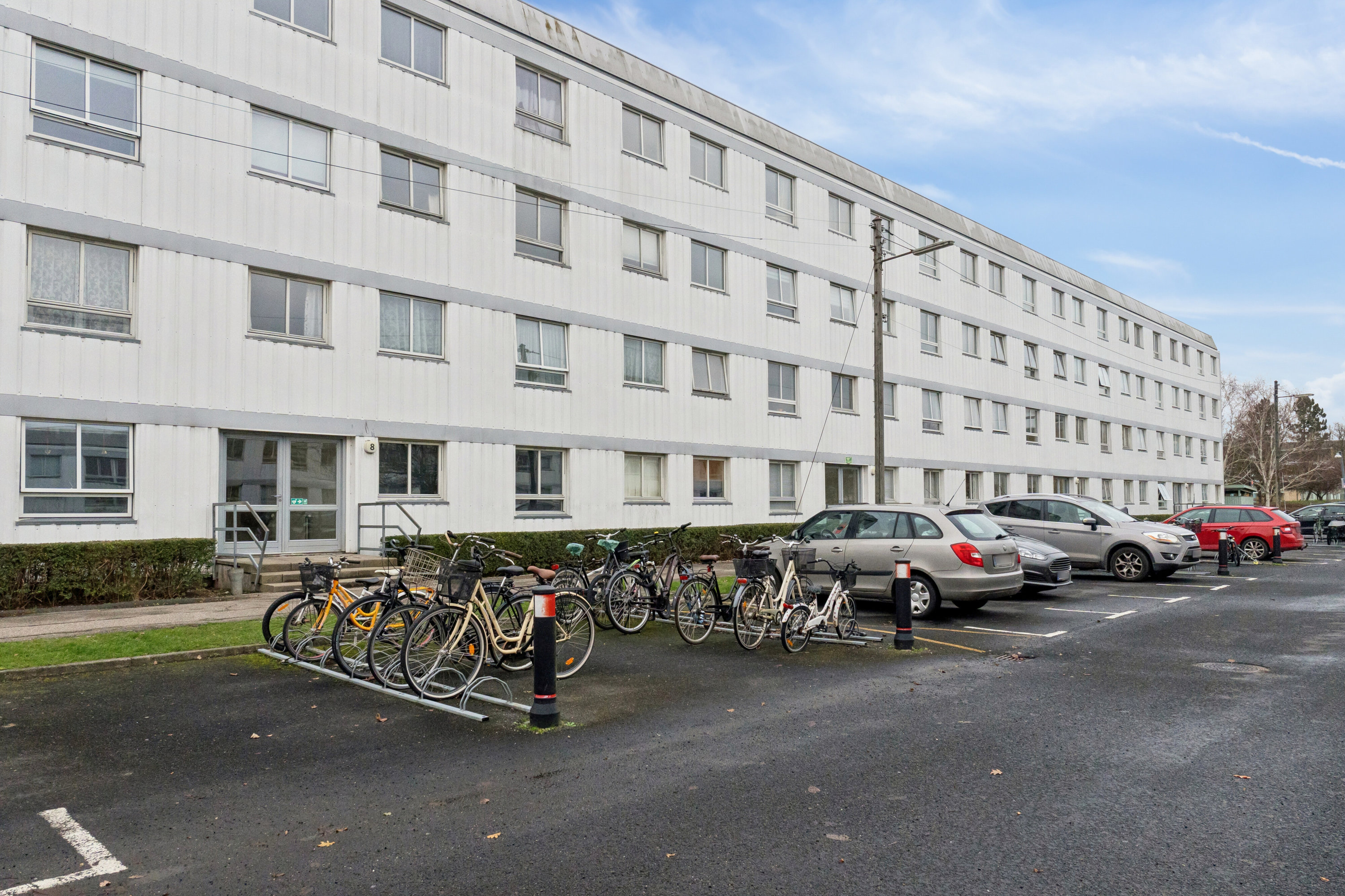 Fremhævet facade billede i fuldskærmstilstand. Billede af Skanderupvej 6, 3. th., 2610 Rødovre