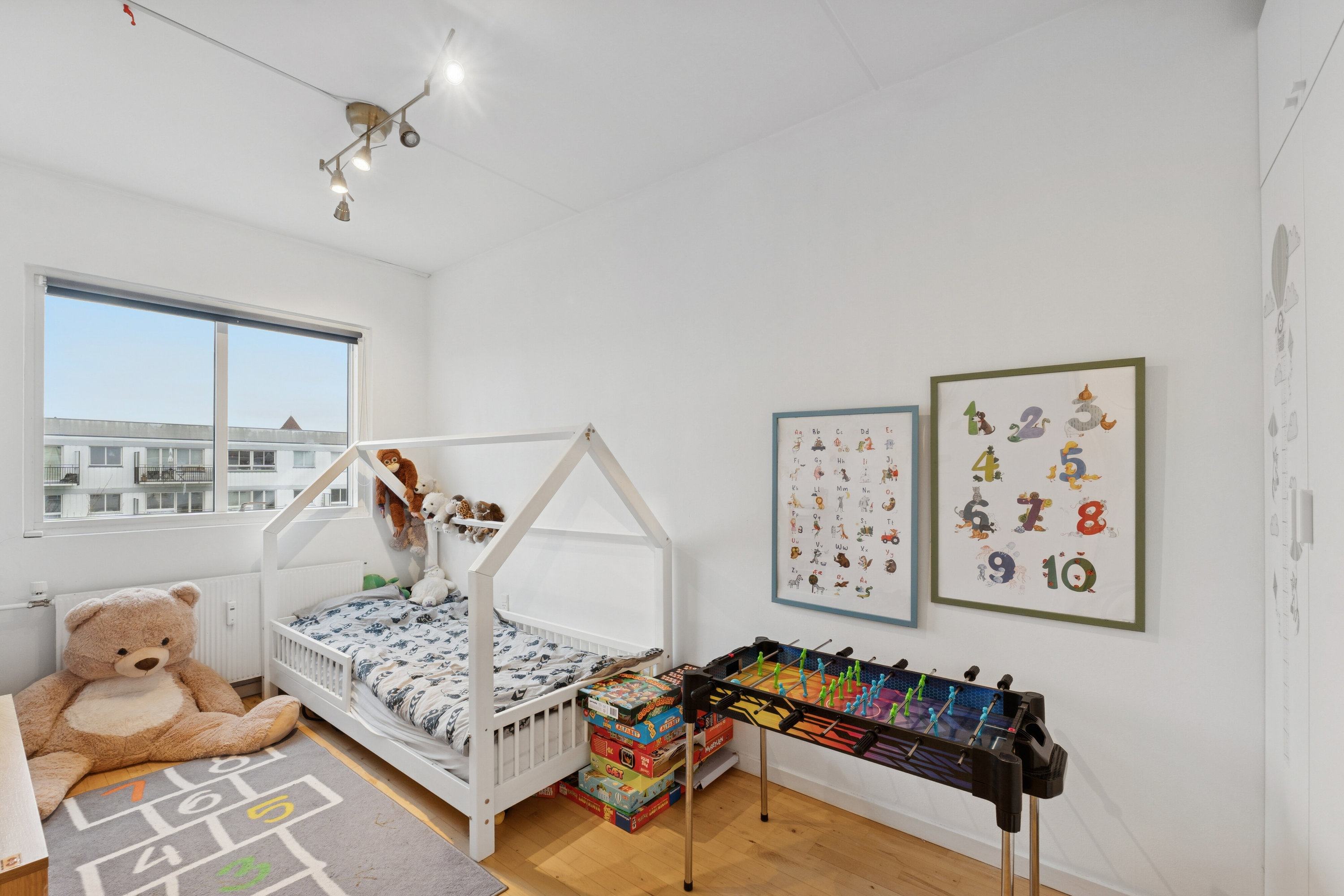 Fremhævet børneværelse billede i fuldskærmstilstand. Billede af Skanderupvej 6, 3. th., 2610 Rødovre