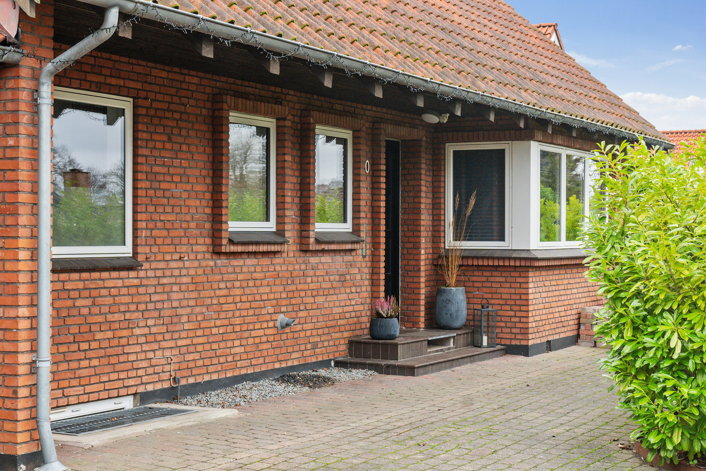 Fremhævet set fra haven billede i fuldskærmstilstand. Billede af Sjællandsvej 20, 4200 Slagelse