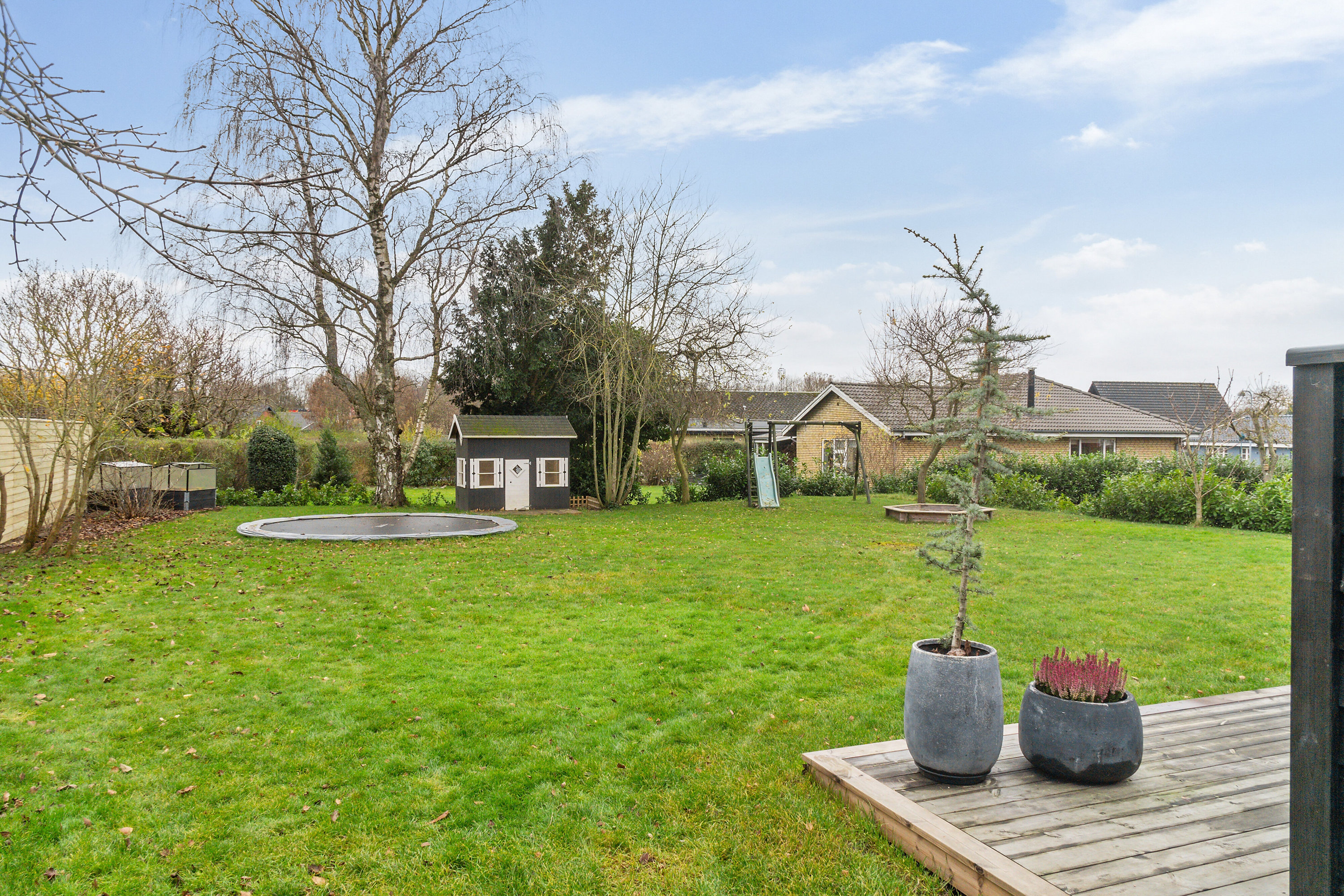 Fremhævet set fra haven billede i fuldskærmstilstand. Billede af Sjællandsvej 20, 4200 Slagelse