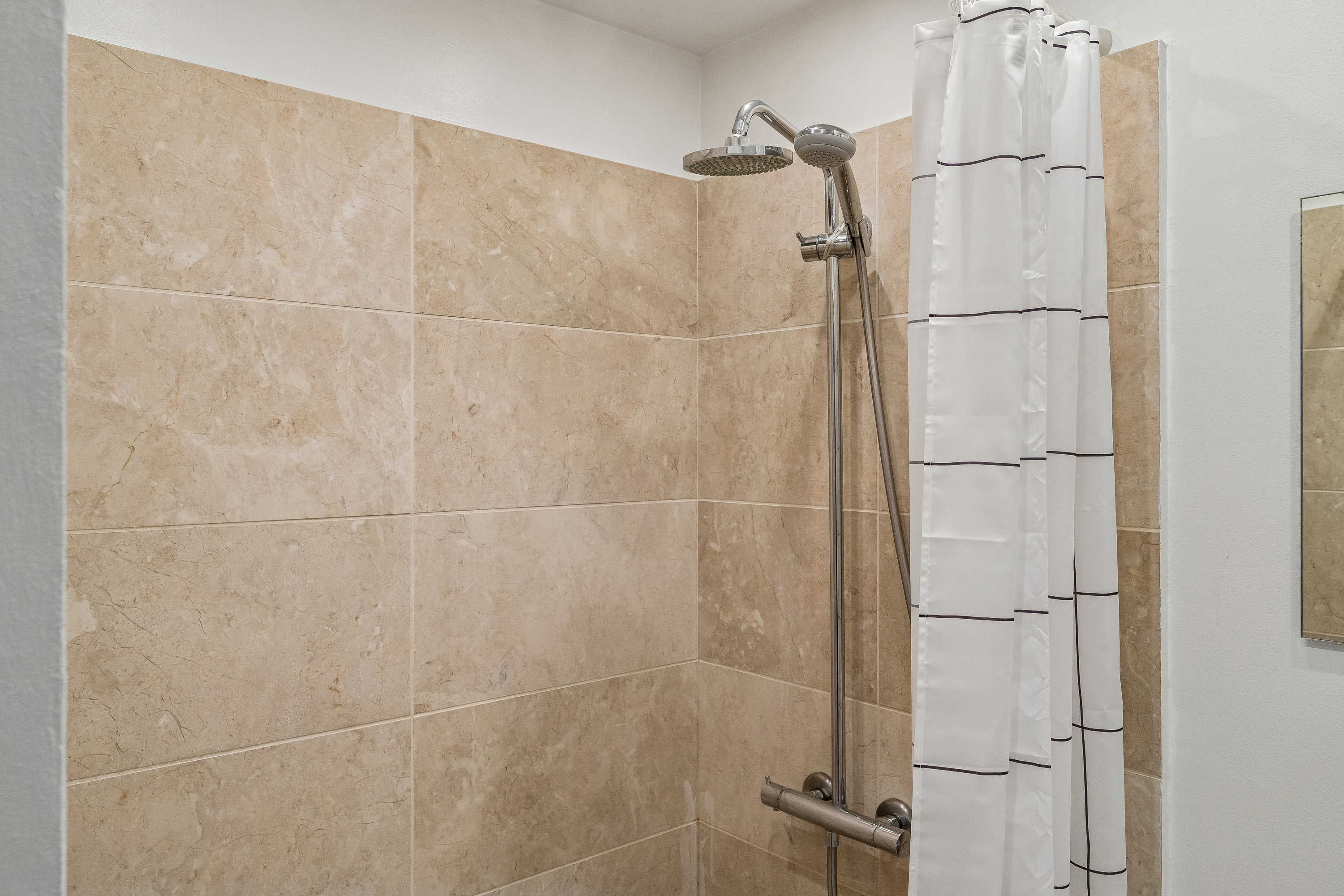 Fremhævet badeværelse billede i fuldskærmstilstand. Billede af Korsørgade 8, 5. 2., 2100 København Ø