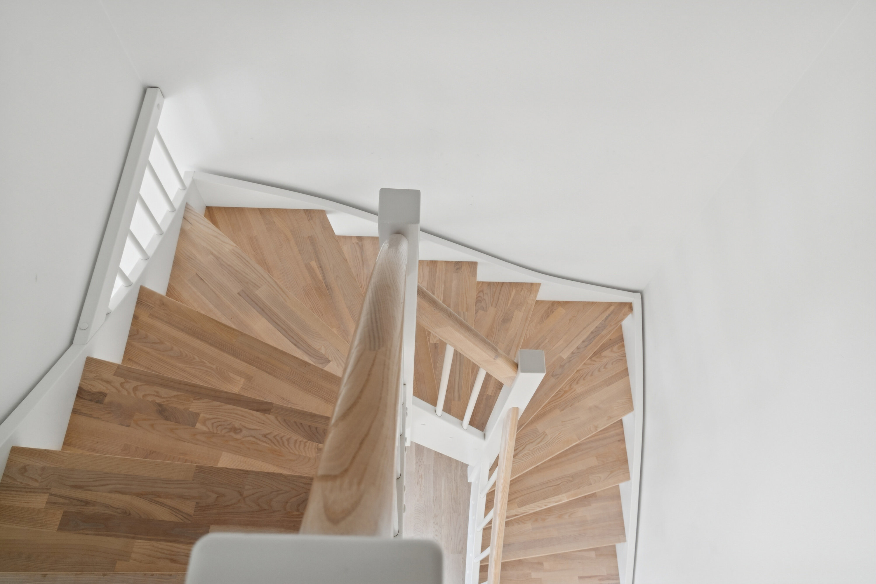 Fremhævet trappe billede i fuldskærmstilstand. Billede af Obstruphøjen 42B, 8320 Mårslet