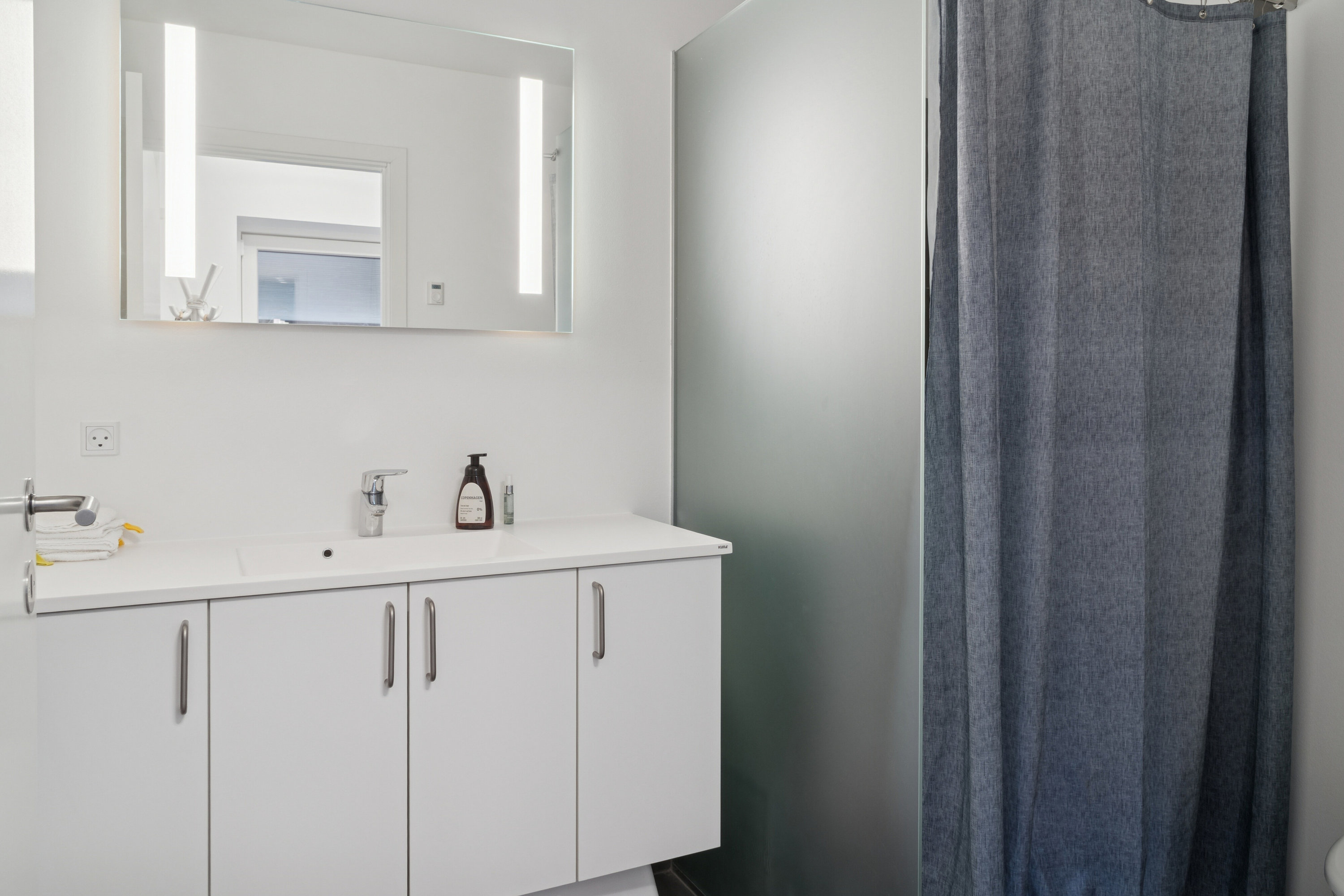 Fremhævet badeværelse billede i fuldskærmstilstand. Billede af Obstruphøjen 42B, 8320 Mårslet