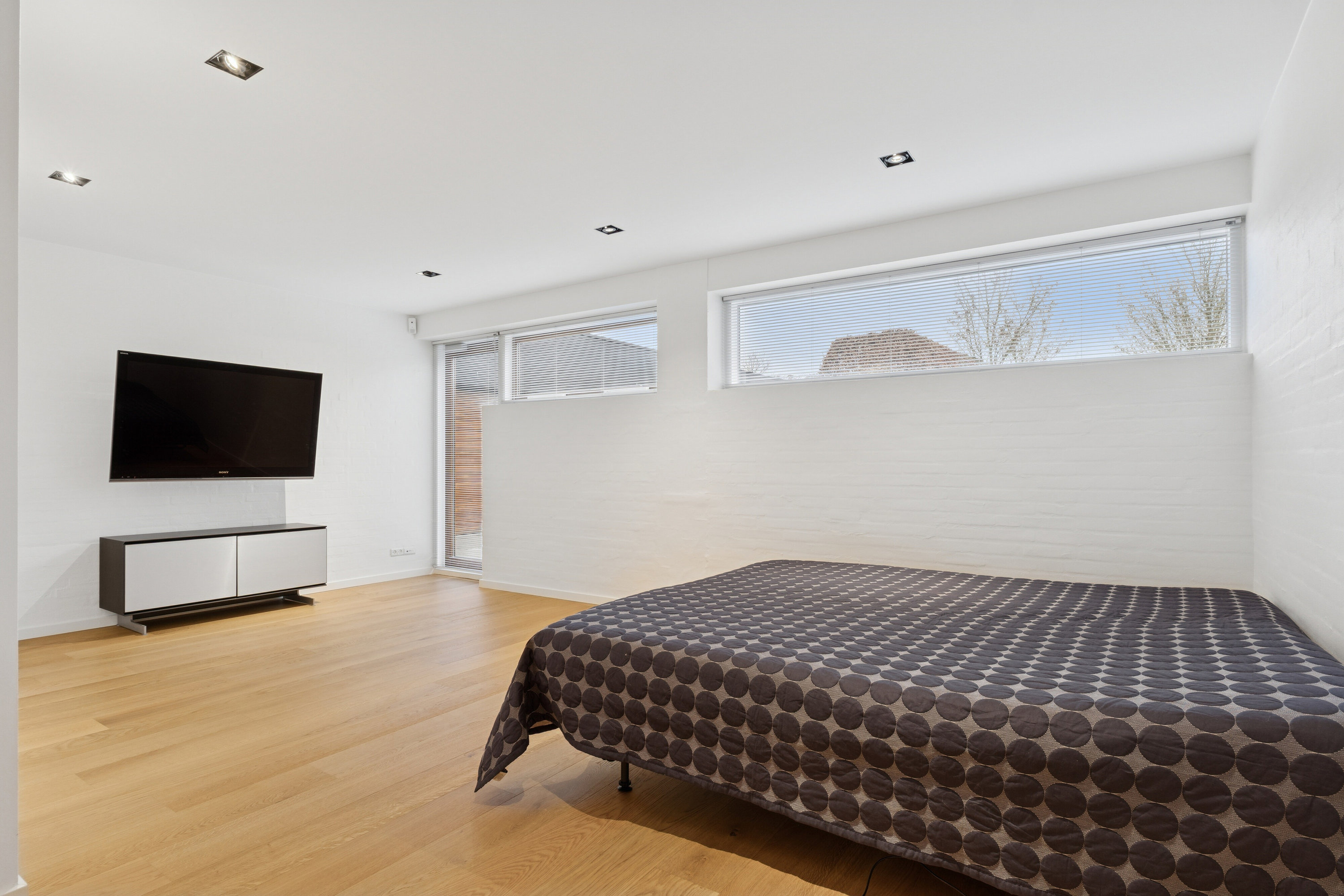 Fremhævet soveværelse billede i fuldskærmstilstand. Billede af Bakkegårdsvej 3, Kollund, 6340 Kruså