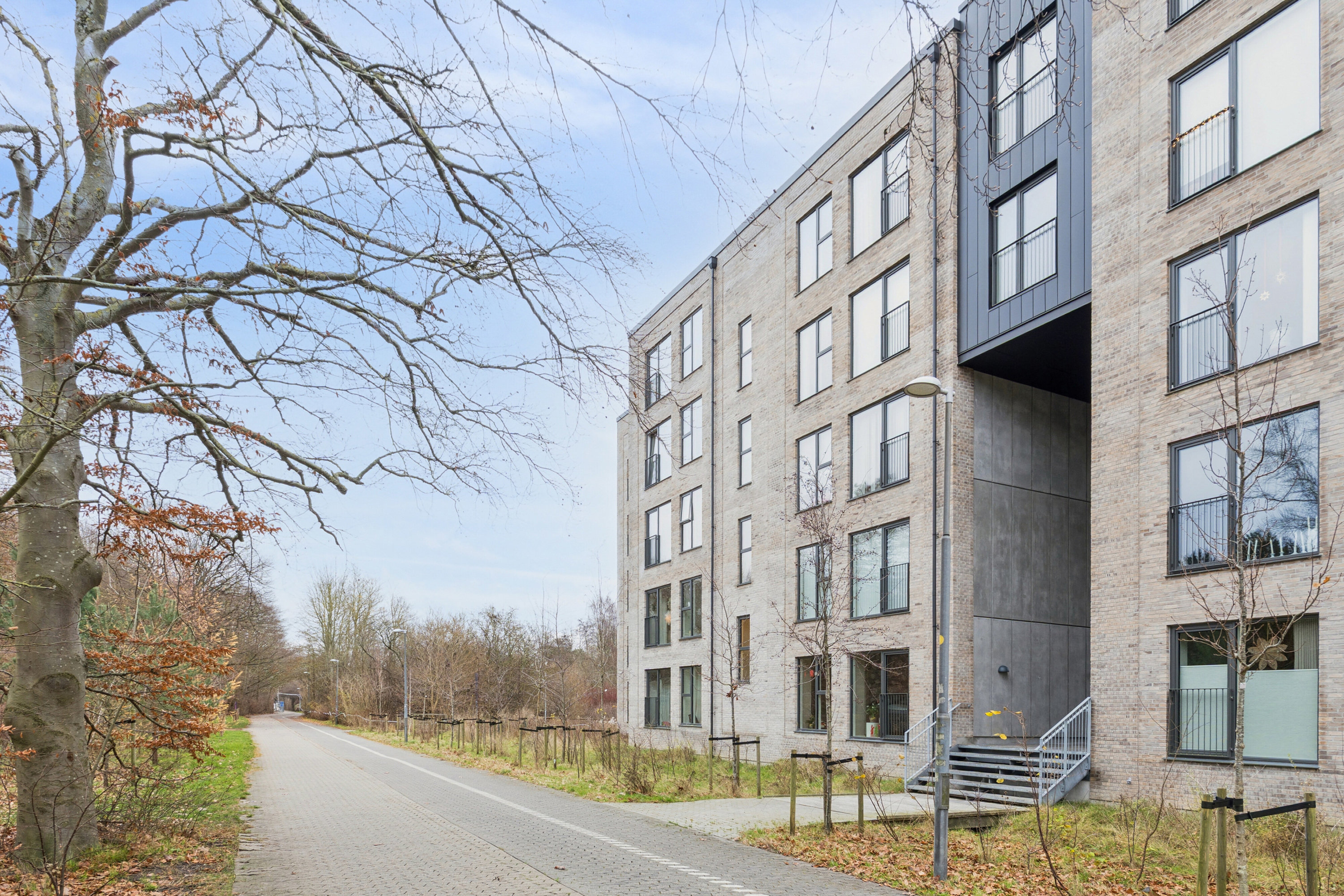 Fremhævet facade billede i fuldskærmstilstand. Billede af Plantagevej 49, 3. tv., 2610 Rødovre