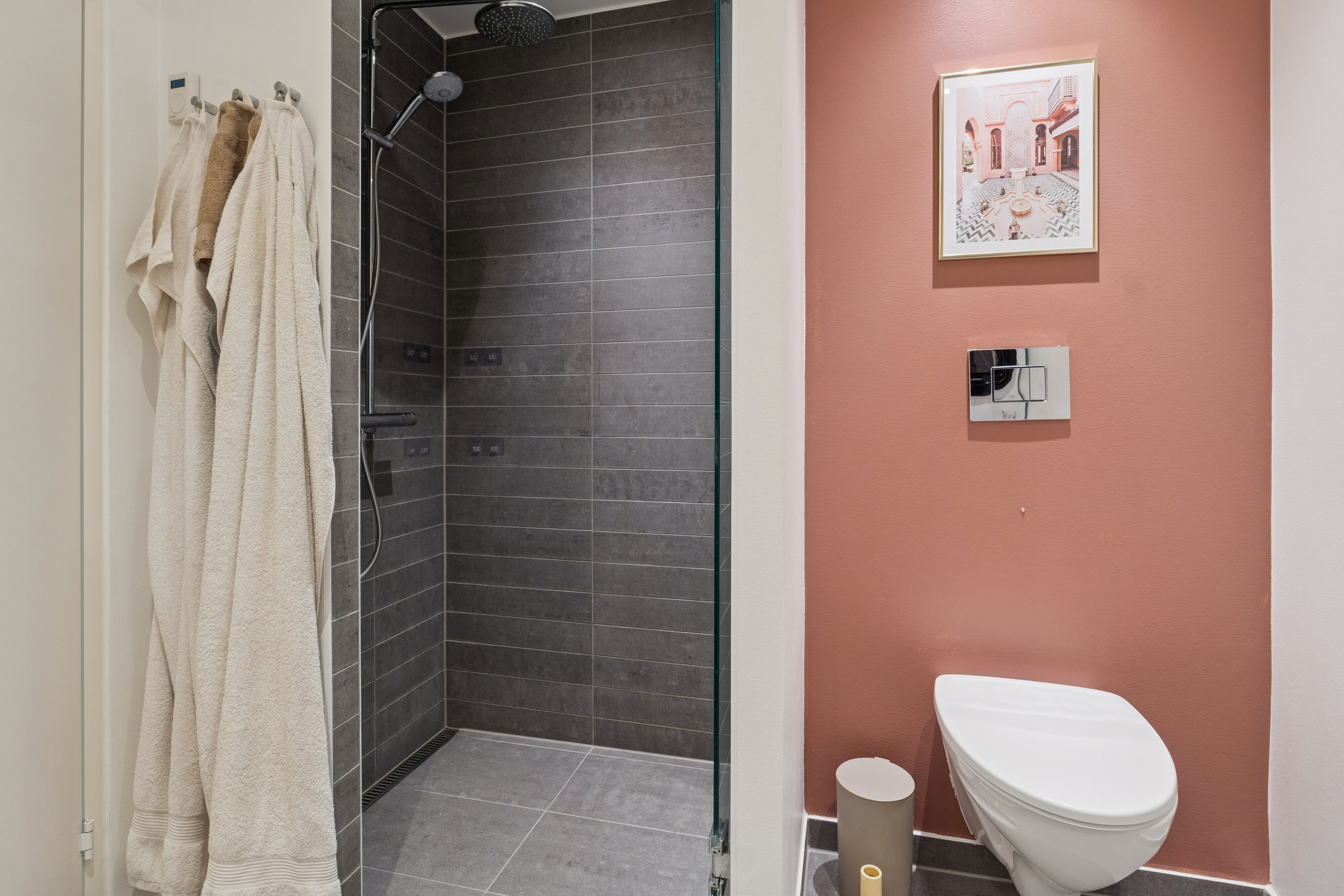 Fremhævet badeværelse billede i fuldskærmstilstand. Billede af Plantagevej 49, 3. tv., 2610 Rødovre