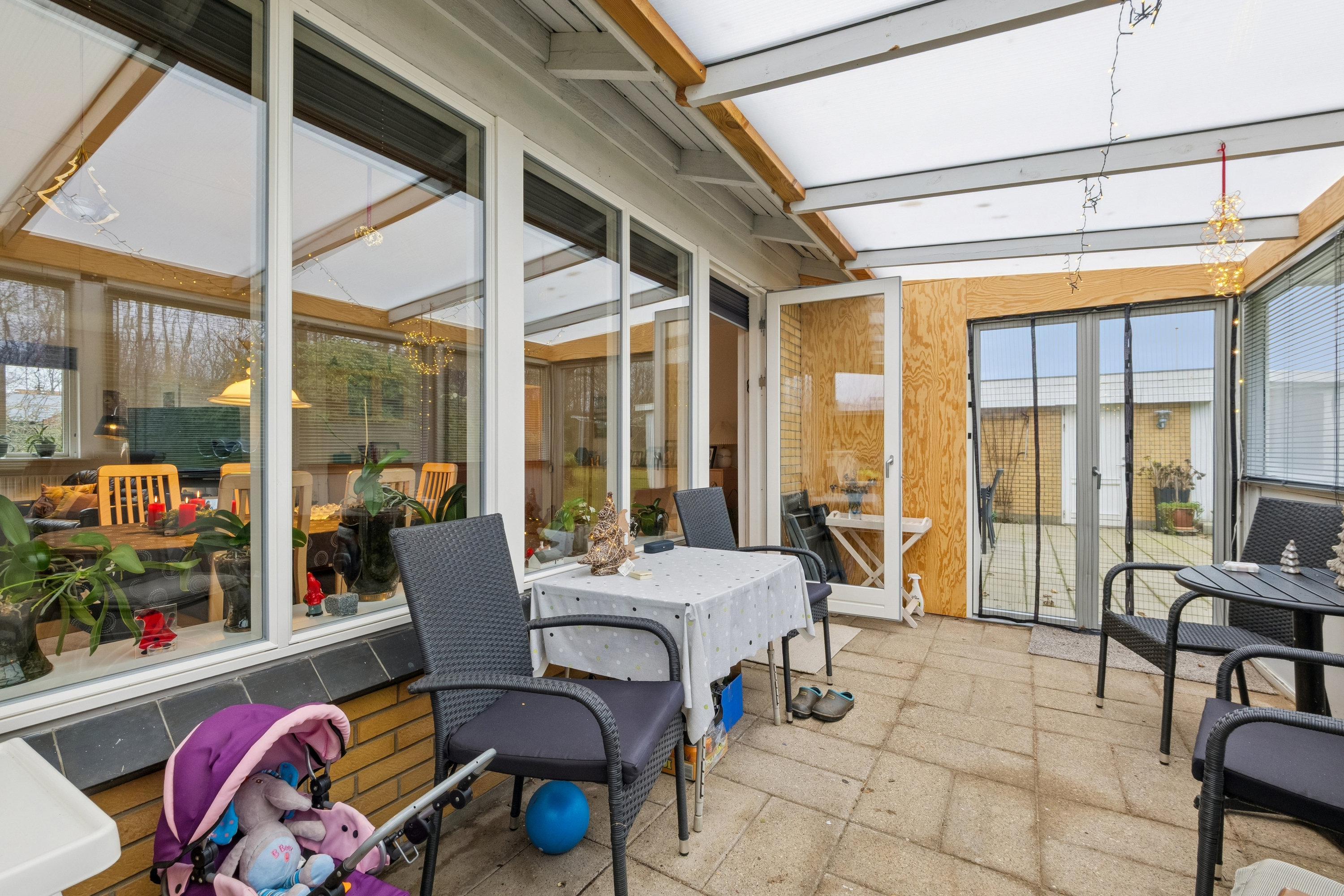 Fremhævet udestue billede i fuldskærmstilstand. Billede af Ansgarvej 32, Øster Jølby, 7950 Erslev