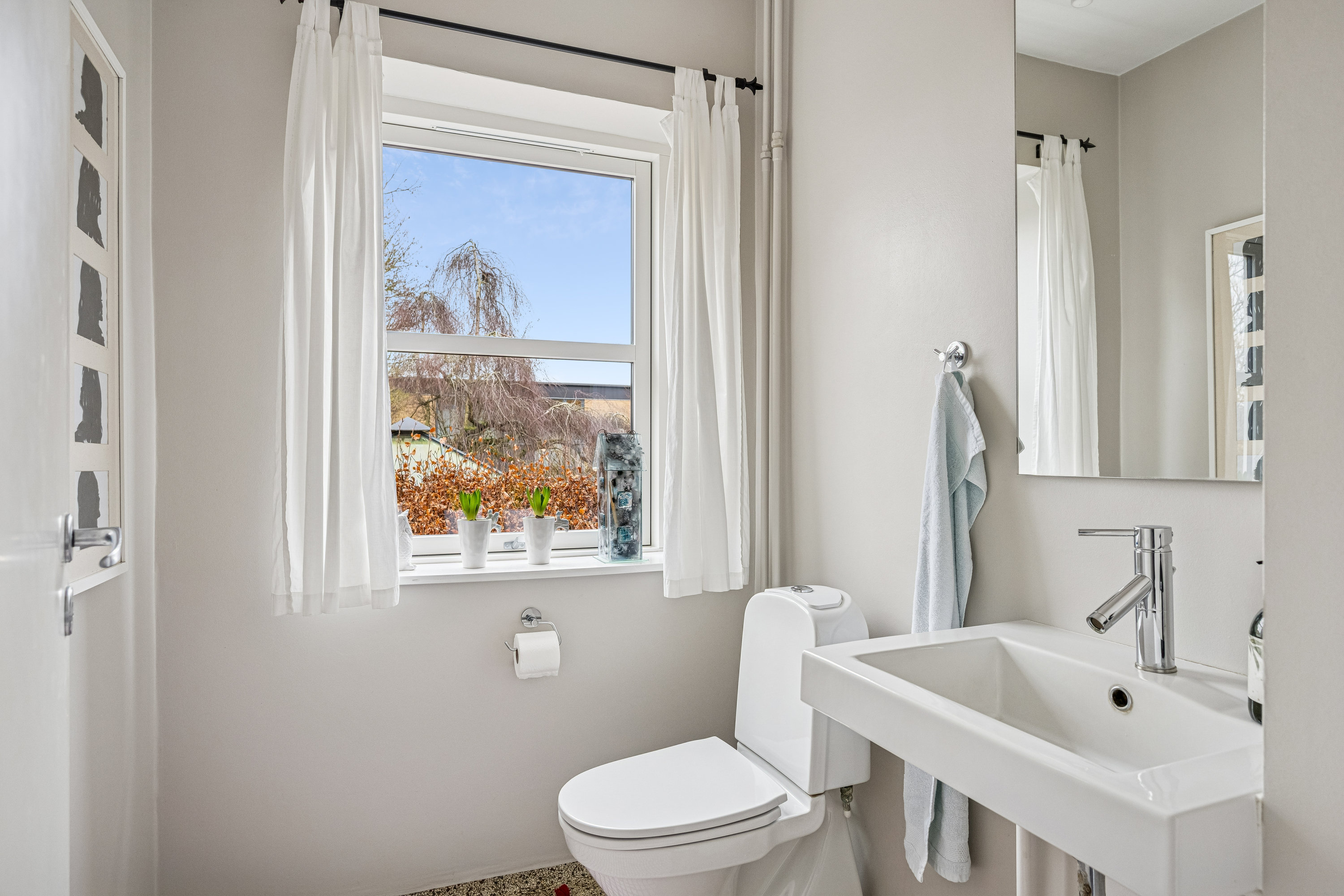 Fremhævet badeværelse billede i fuldskærmstilstand. Billede af Nørregade 18, Vivild, 8961 Allingåbro