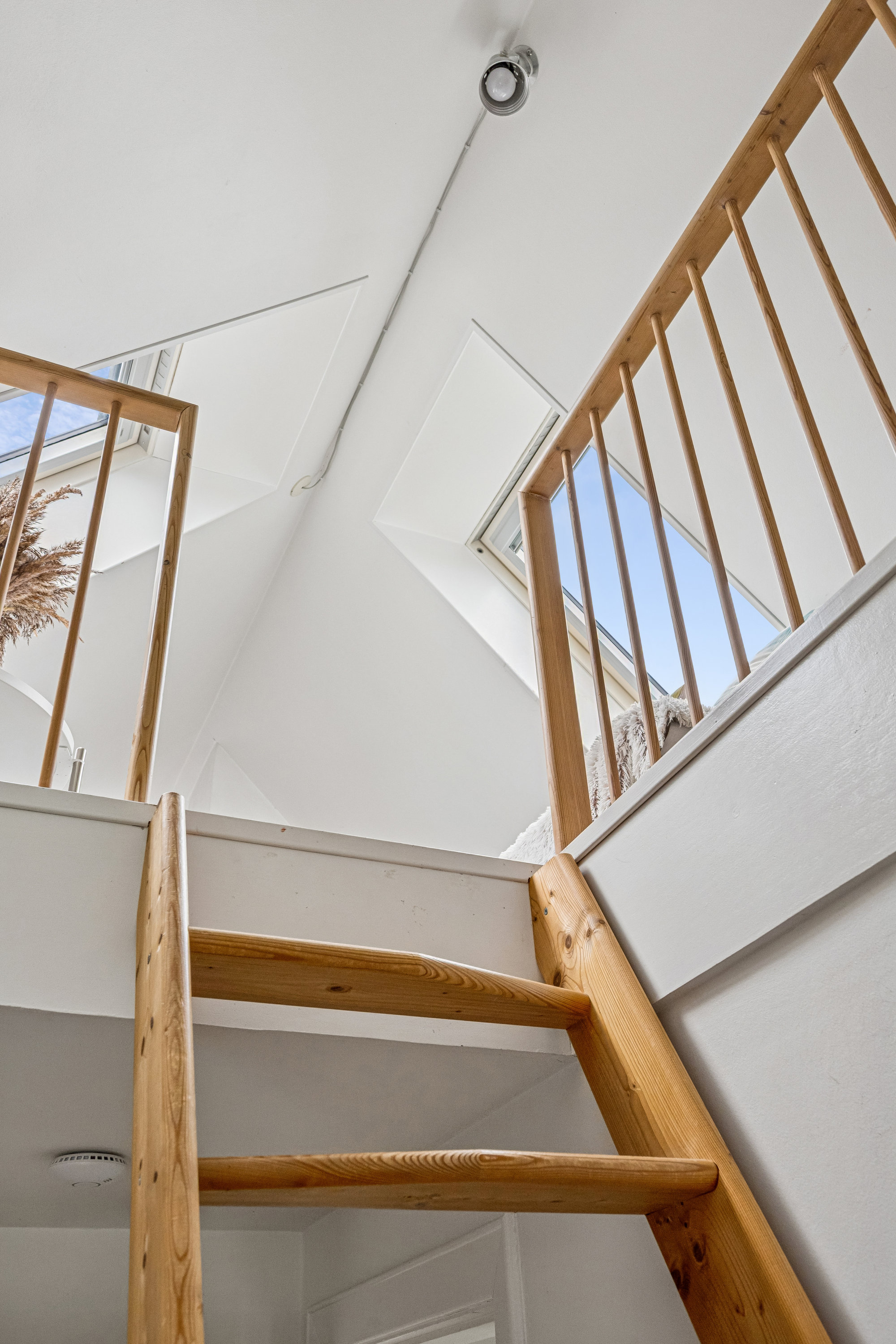 Fremhævet trappe billede i fuldskærmstilstand. Billede af Nørregade 18, Vivild, 8961 Allingåbro