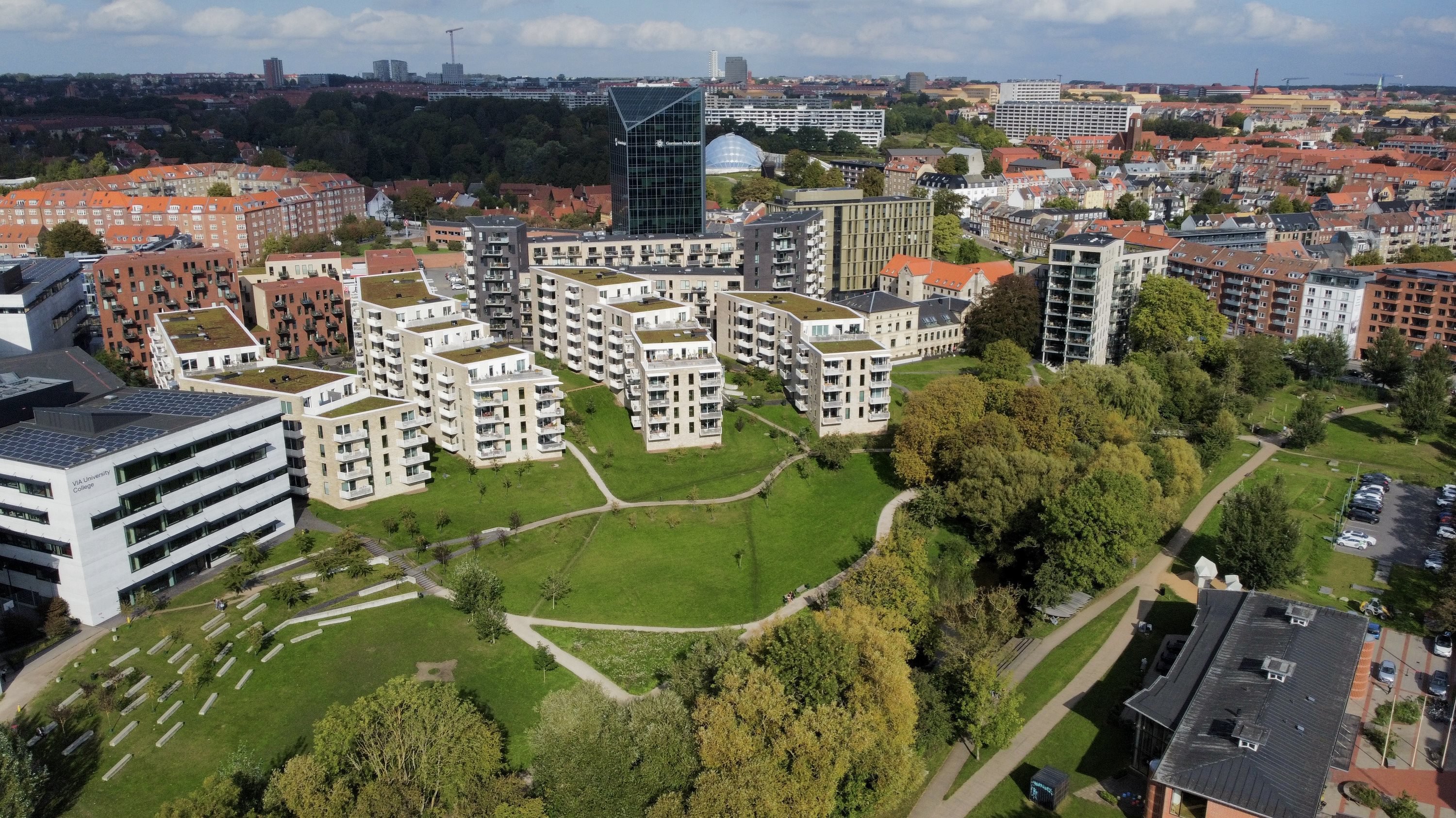Fremhævet  billede i fuldskærmstilstand. Billede af Ceresbyen 40, 1. 3., 8000 Aarhus C