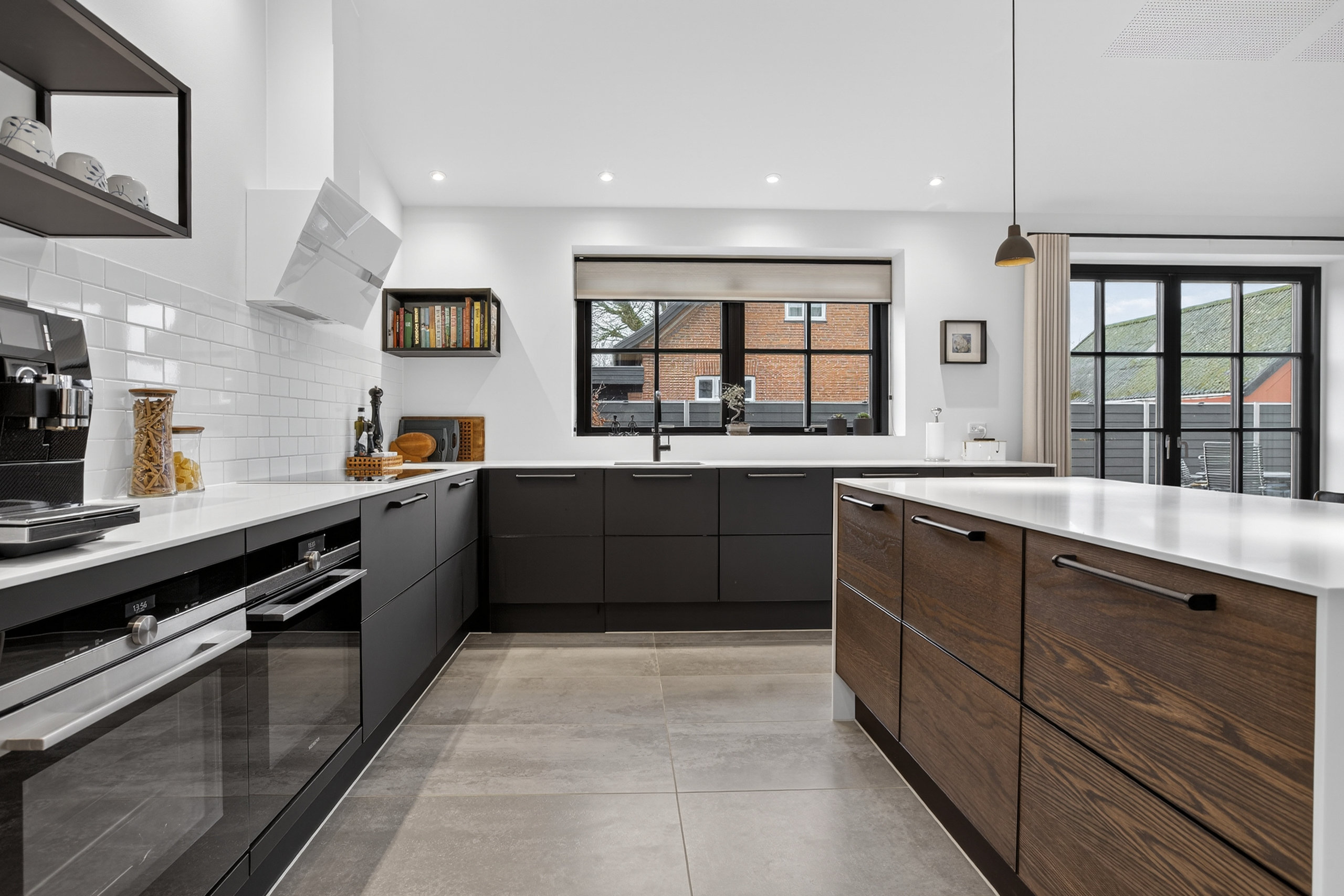 Miniaturebillede 2: køkken. Billede af Smørum Bygade 43, Smørumovre, 2765 Smørum