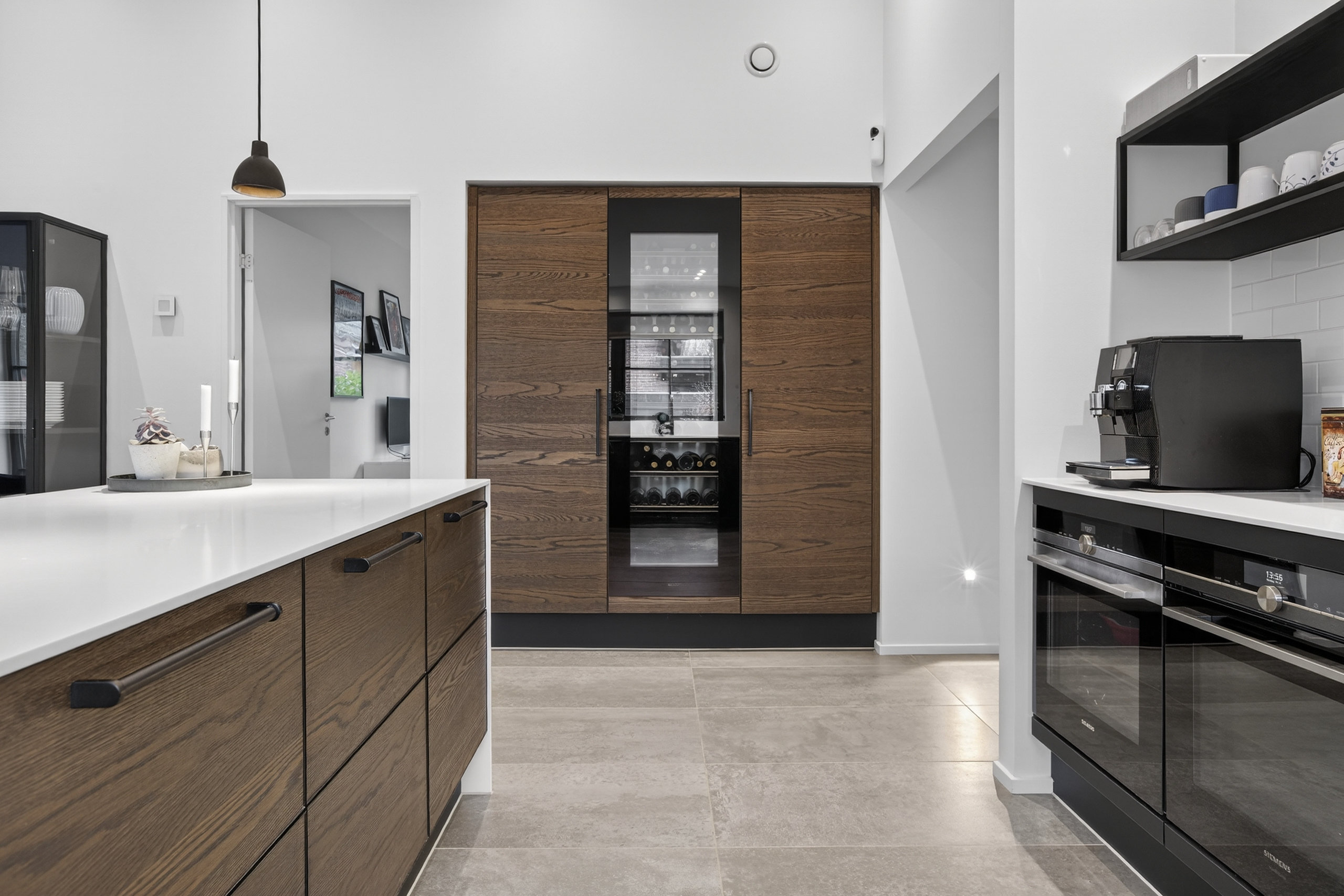 Fremhævet køkken billede i fuldskærmstilstand. Billede af Smørum Bygade 43, Smørumovre, 2765 Smørum