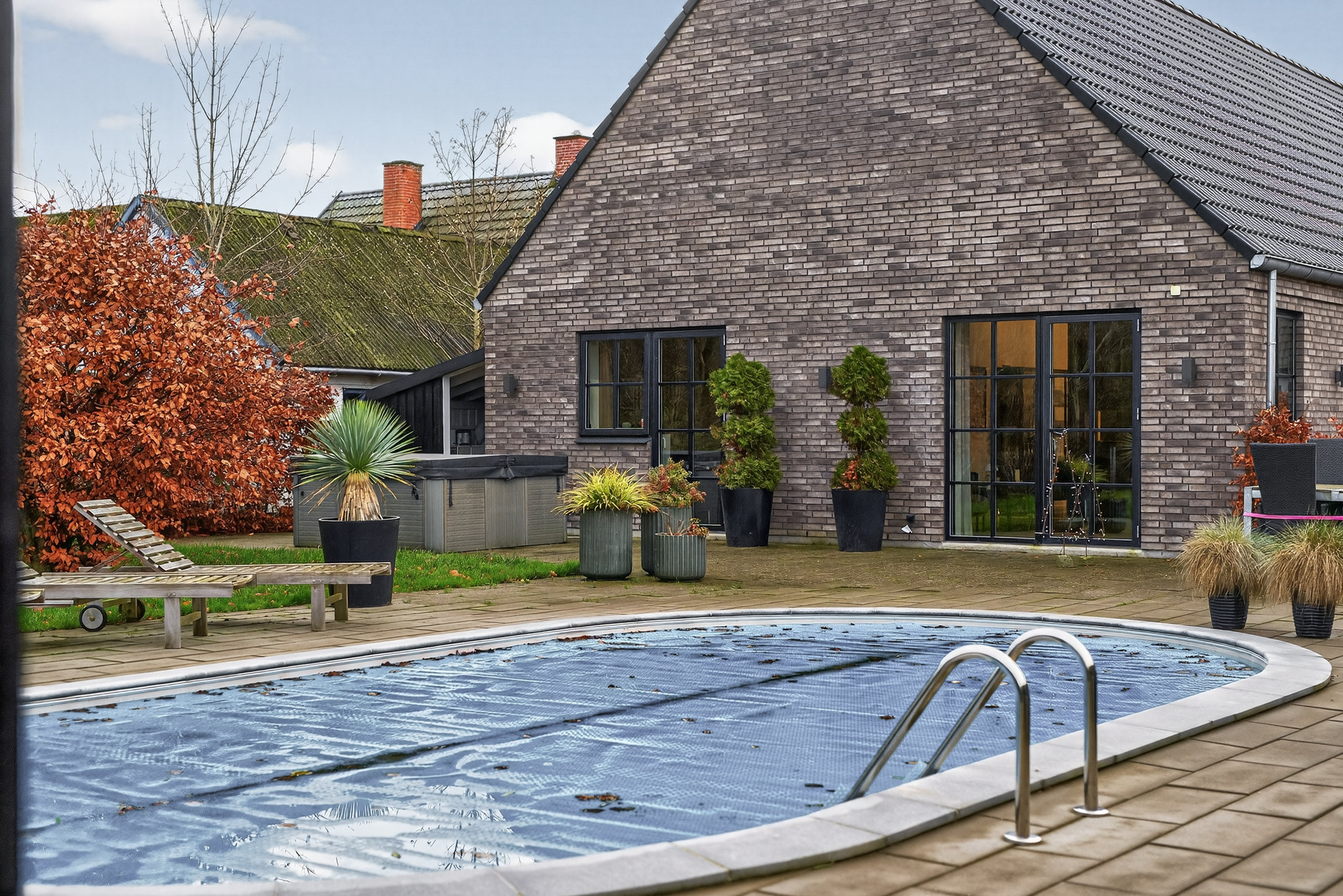 Fremhævet ude billede i fuldskærmstilstand. Billede af Smørum Bygade 43, Smørumovre, 2765 Smørum