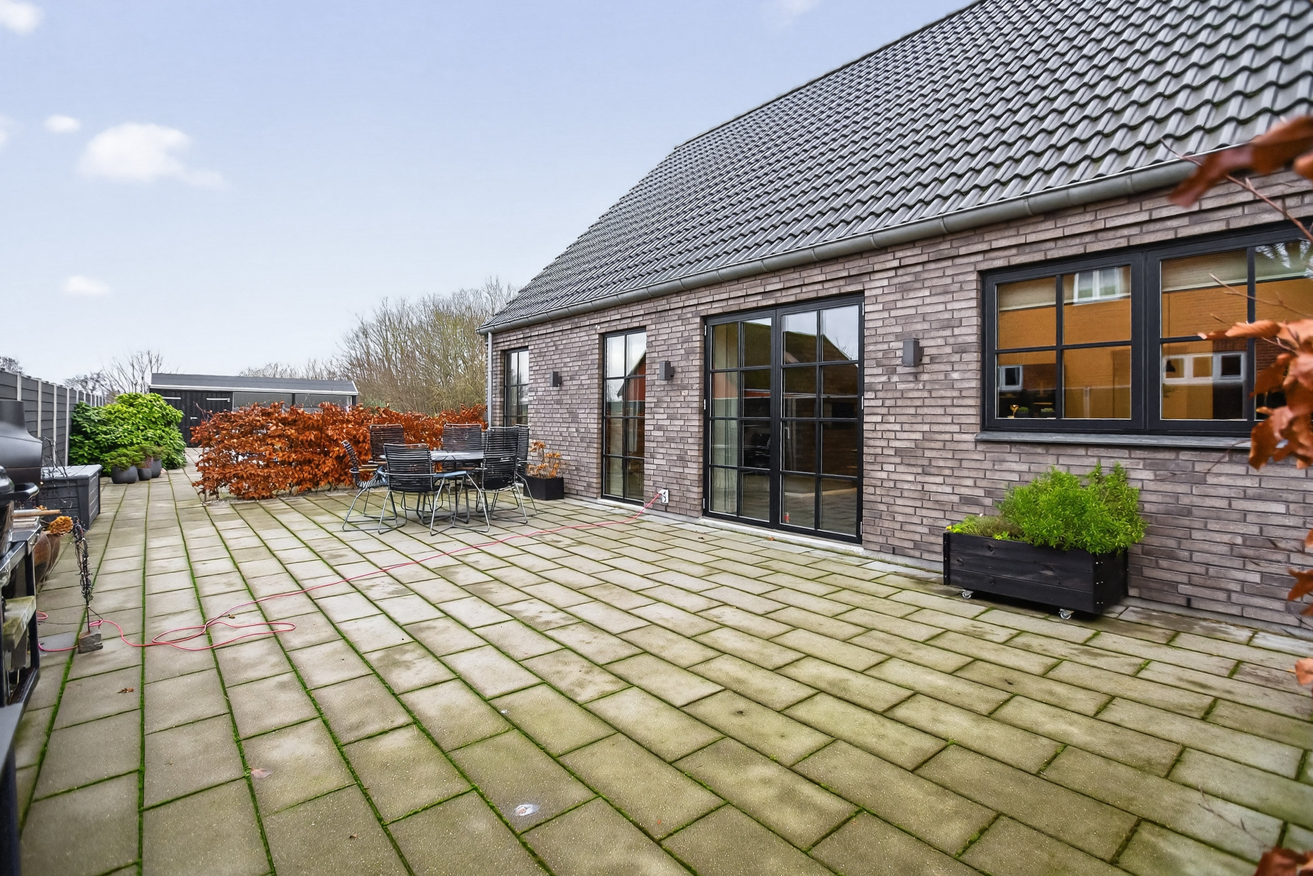 Fremhævet ude billede i fuldskærmstilstand. Billede af Smørum Bygade 43, Smørumovre, 2765 Smørum