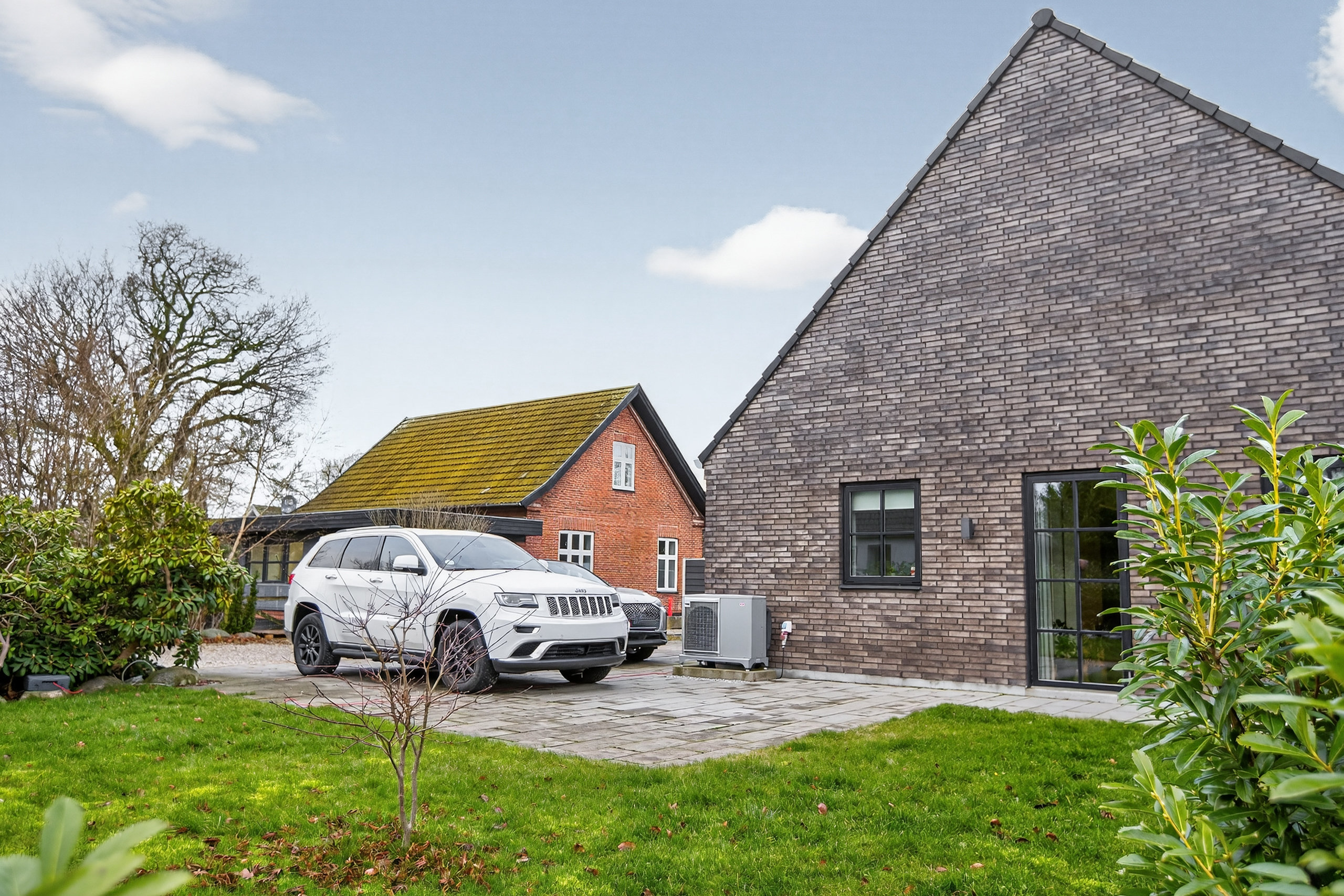 Fremhævet ude billede i fuldskærmstilstand. Billede af Smørum Bygade 43, Smørumovre, 2765 Smørum