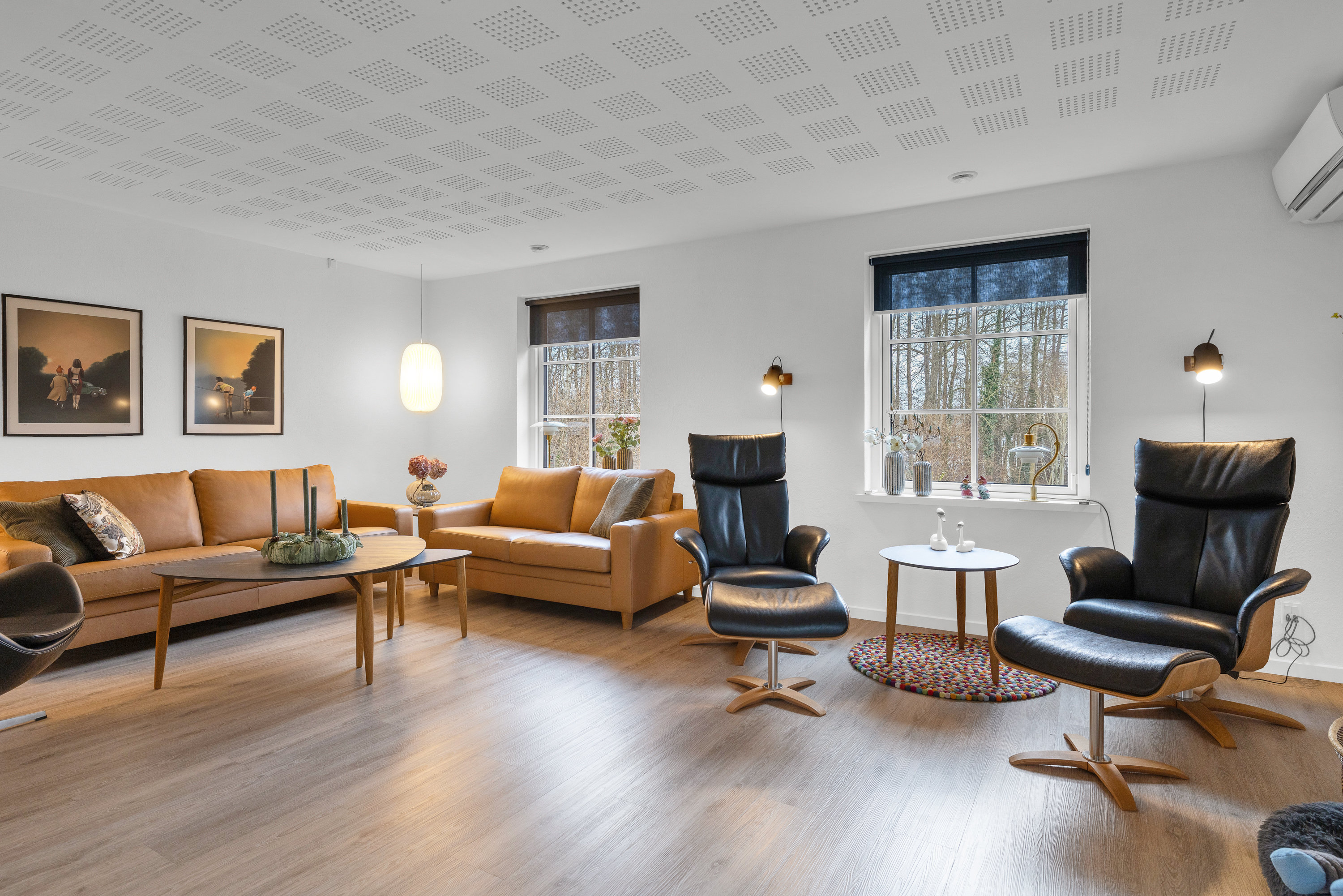 Fremhævet stue billede i fuldskærmstilstand. Billede af Sandholtvej 37, 5672 Broby