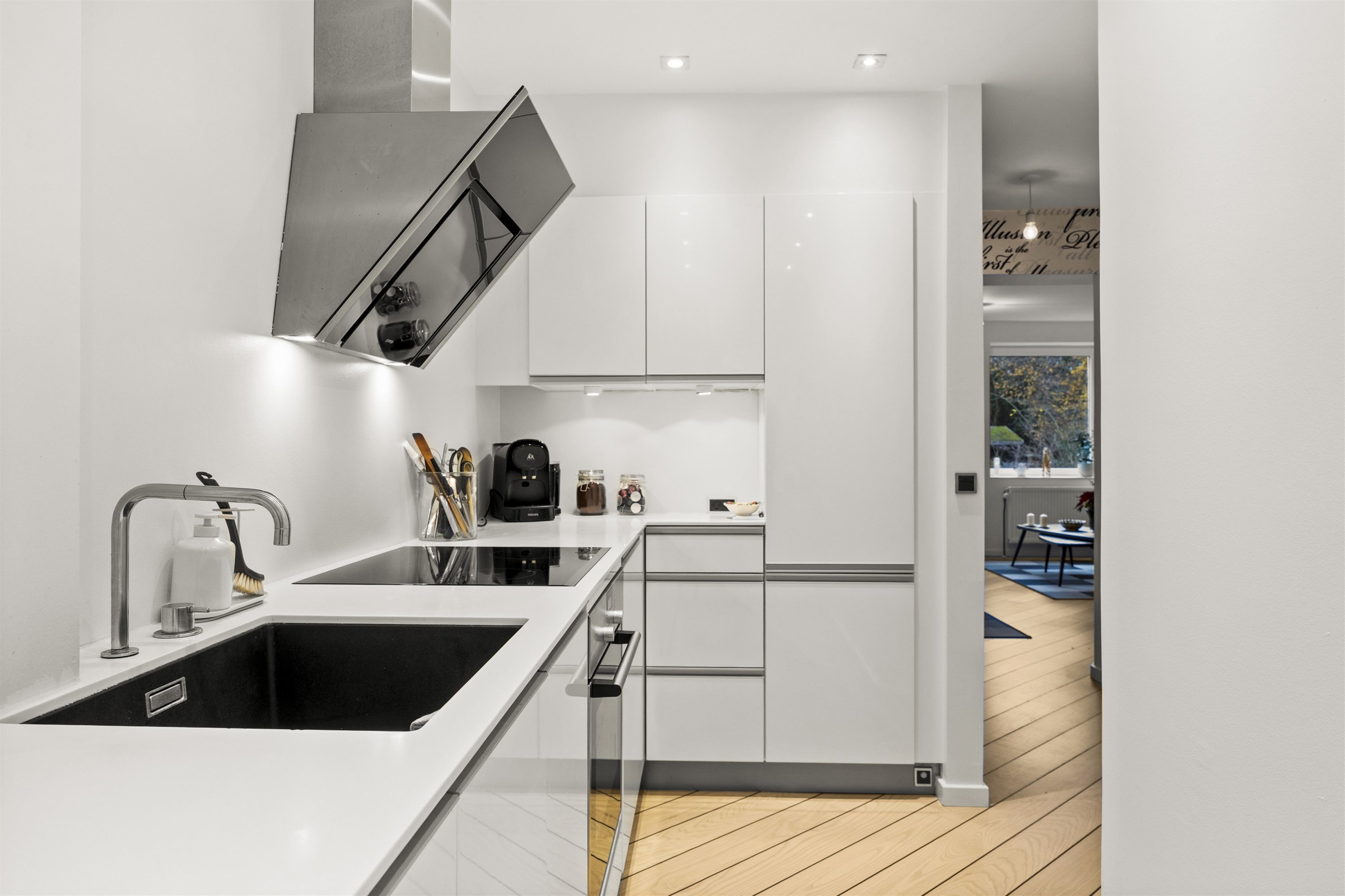 Fremhævet andet billede i fuldskærmstilstand. Billede af Kirkevej 21C, st.. tv., 2920 Charlottenlund