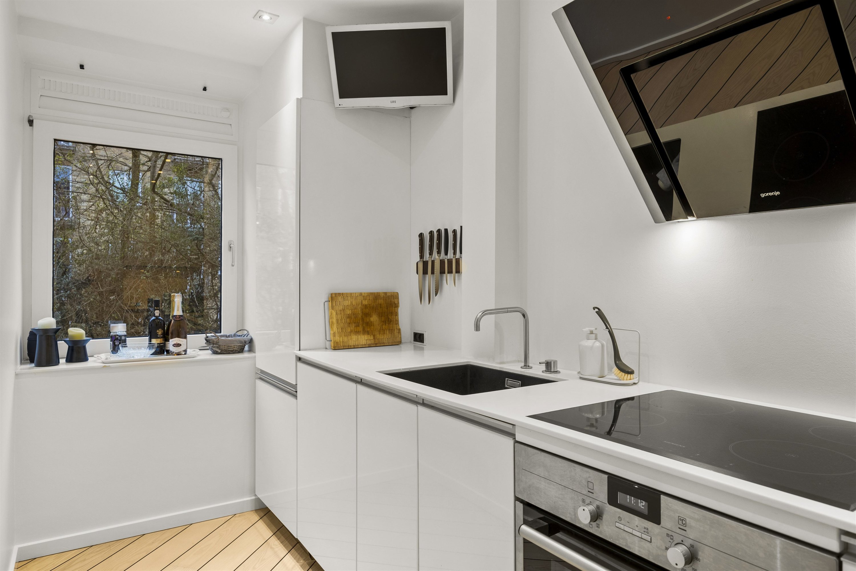 Fremhævet andet billede i fuldskærmstilstand. Billede af Kirkevej 21C, st.. tv., 2920 Charlottenlund