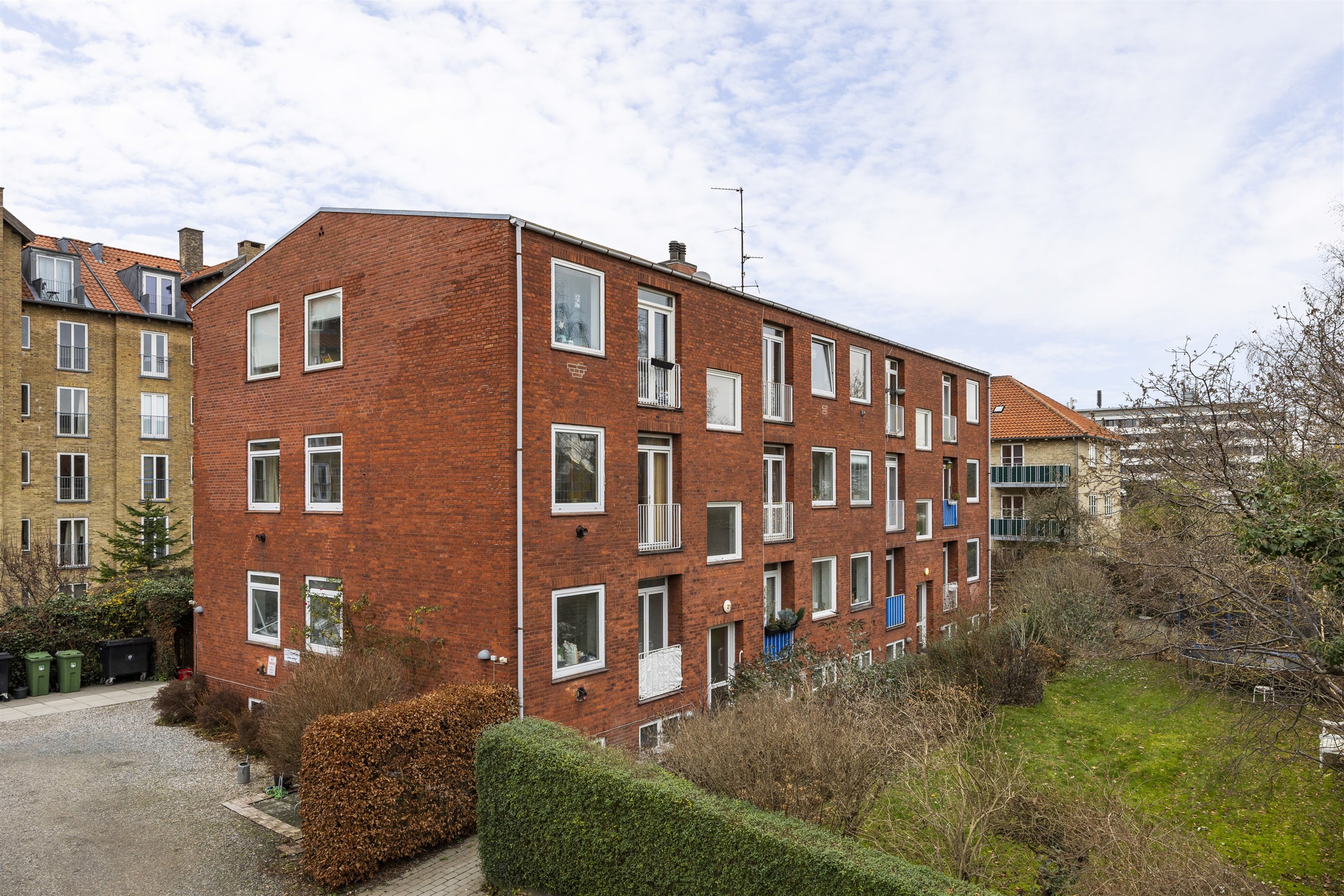 Fremhævet andet billede i fuldskærmstilstand. Billede af Kirkevej 21C, st.. tv., 2920 Charlottenlund