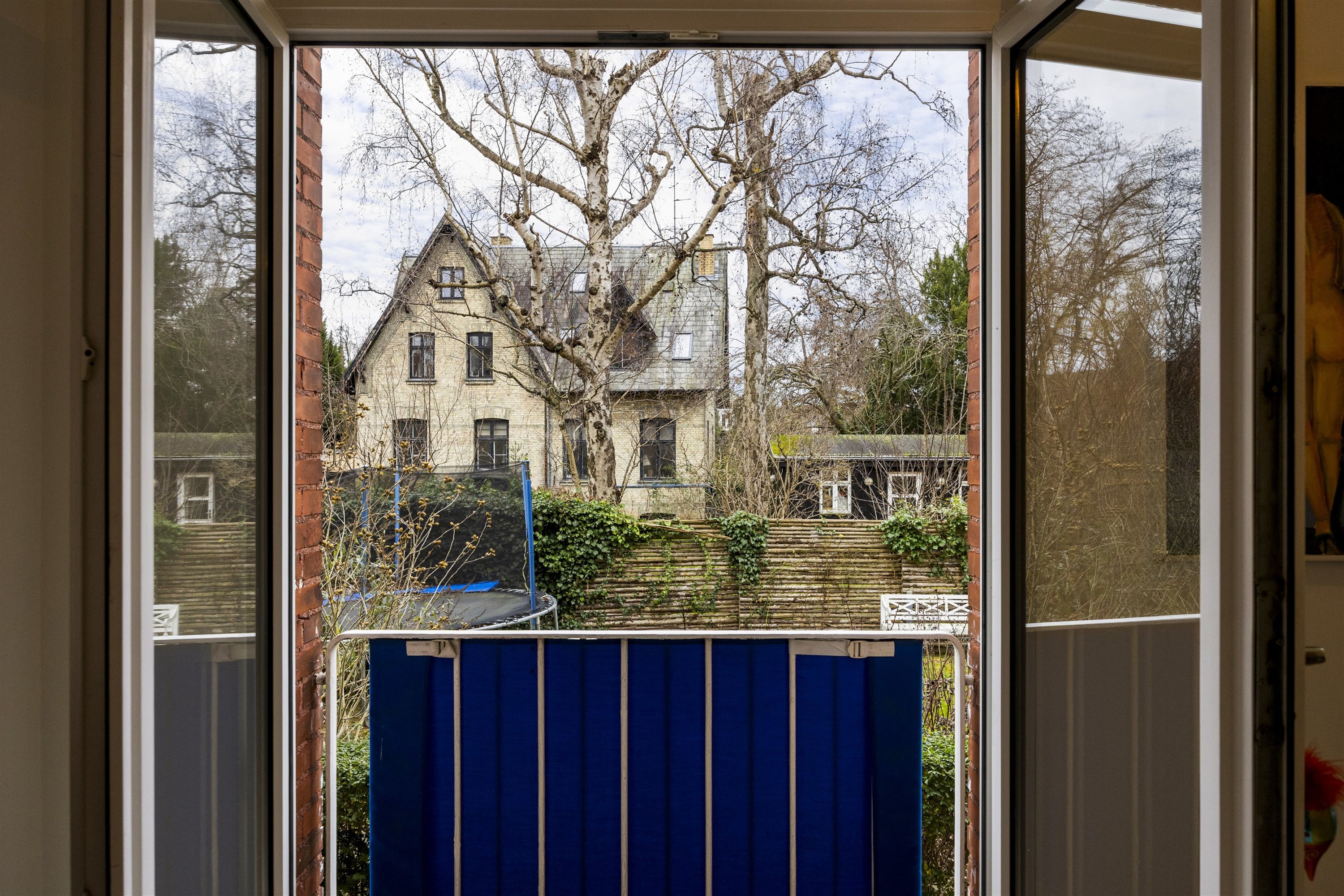 Fremhævet andet billede i fuldskærmstilstand. Billede af Kirkevej 21C, st.. tv., 2920 Charlottenlund