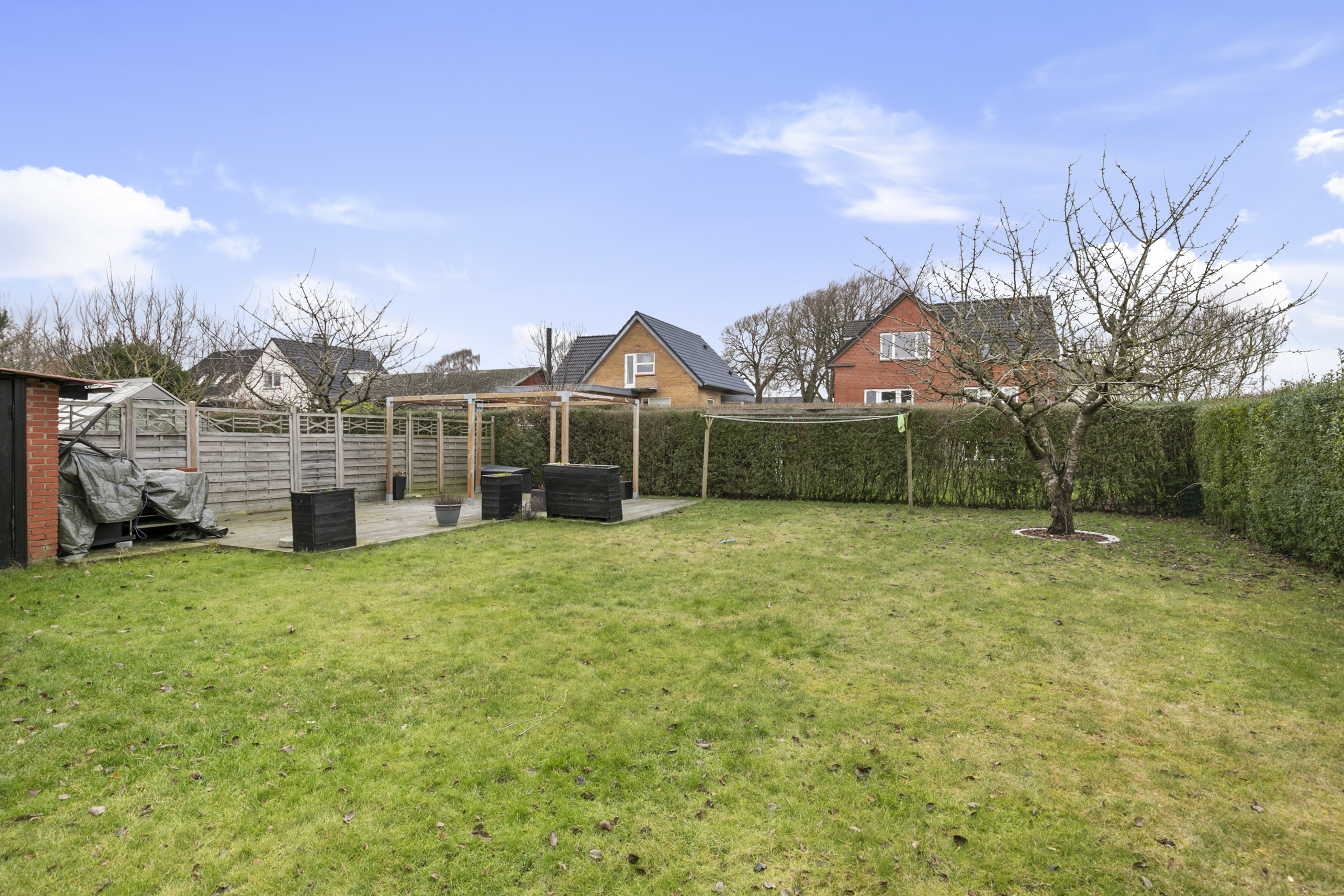 Fremhævet have billede i fuldskærmstilstand. Billede af Rosenvængets Alle 21, 9700 Brønderslev