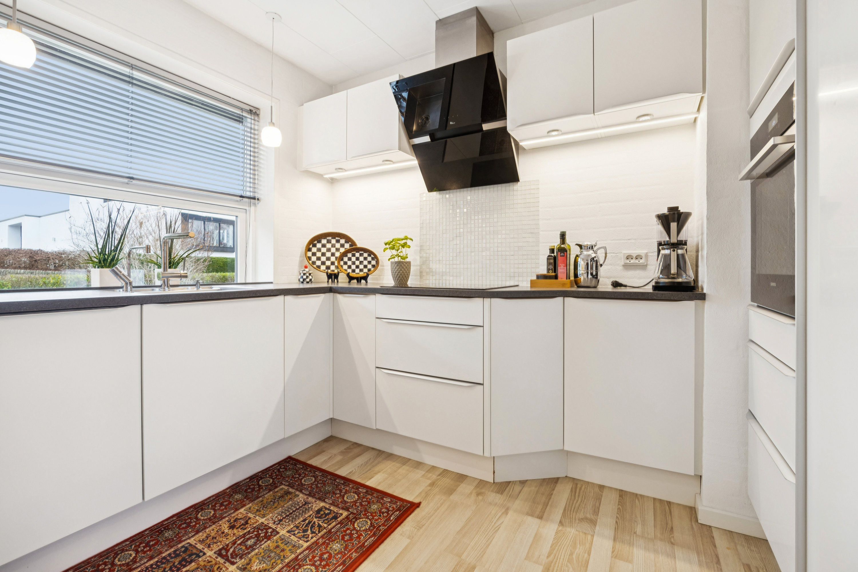 Fremhævet køkken billede i fuldskærmstilstand. Billede af Mester Eriks Vej 12A, 9000 Aalborg