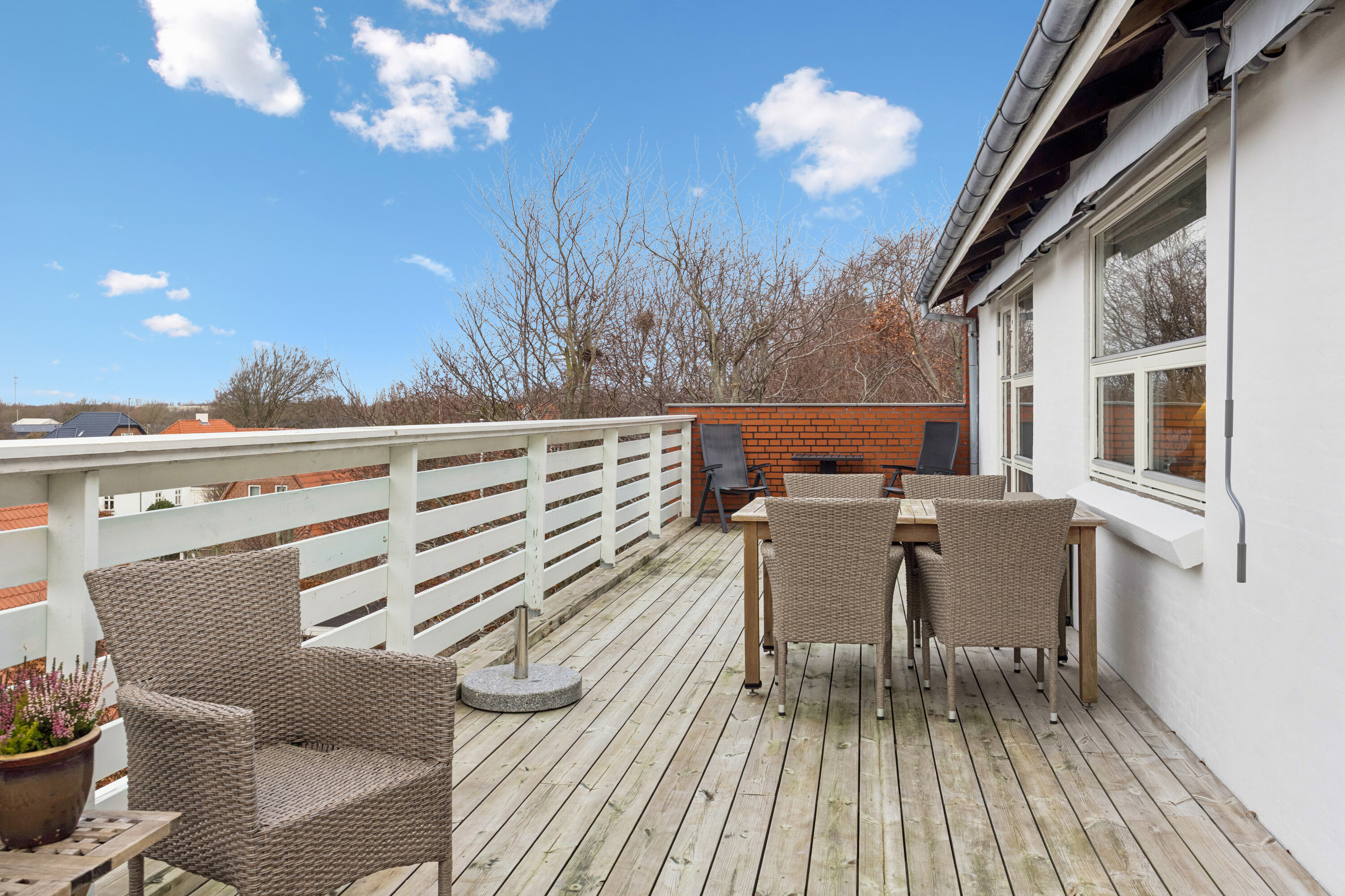 Fremhævet terrasse billede i fuldskærmstilstand. Billede af Mester Eriks Vej 12A, 9000 Aalborg