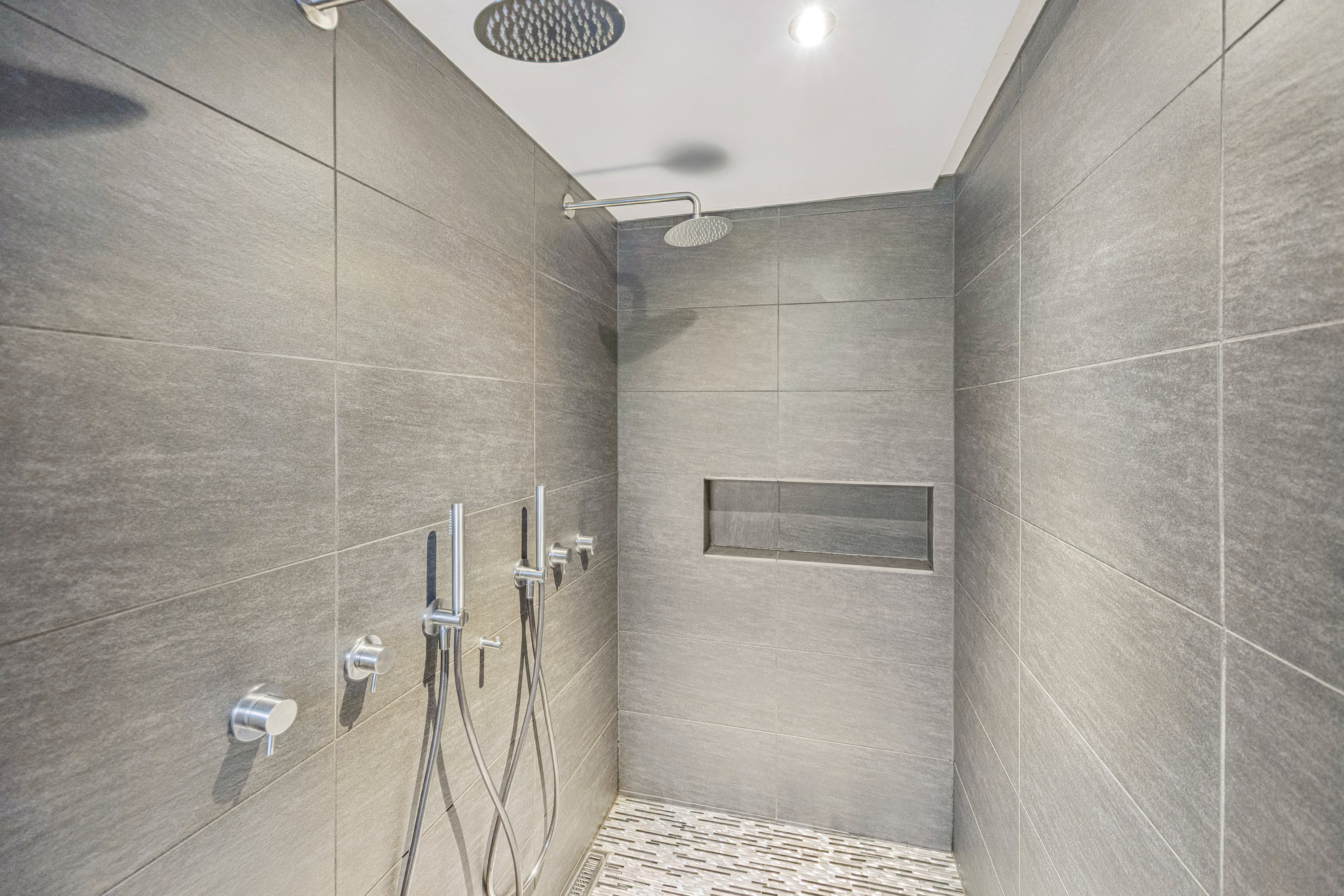 Fremhævet badeværelse billede i fuldskærmstilstand. Billede af Halsvej 217, Vester Hassing, 9310 Vodskov