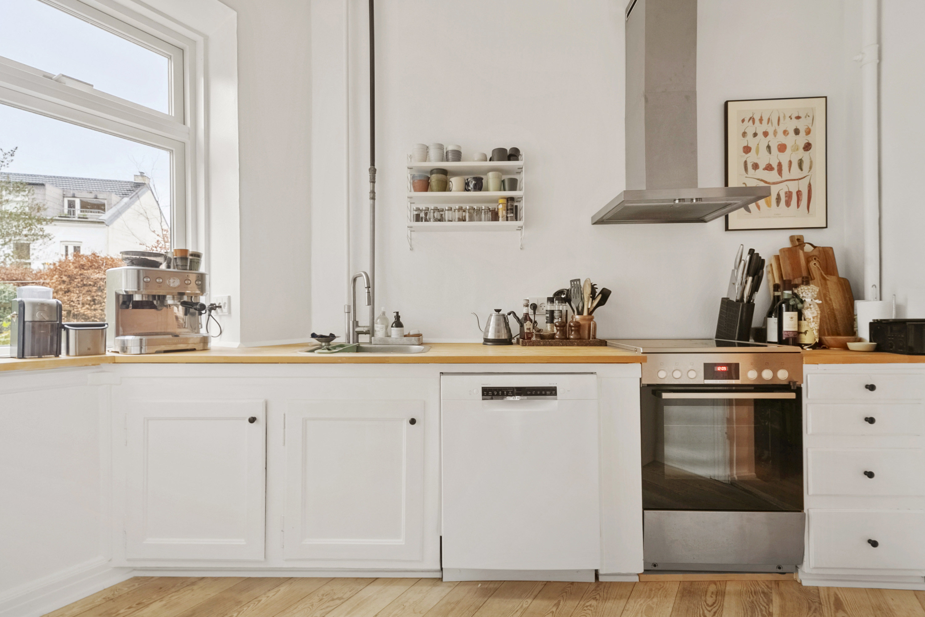 Fremhævet køkken billede i fuldskærmstilstand. Billede af Ivar Huitfeldts Gade 72, st.. th., Trøjborg, 8200 Aarhus N