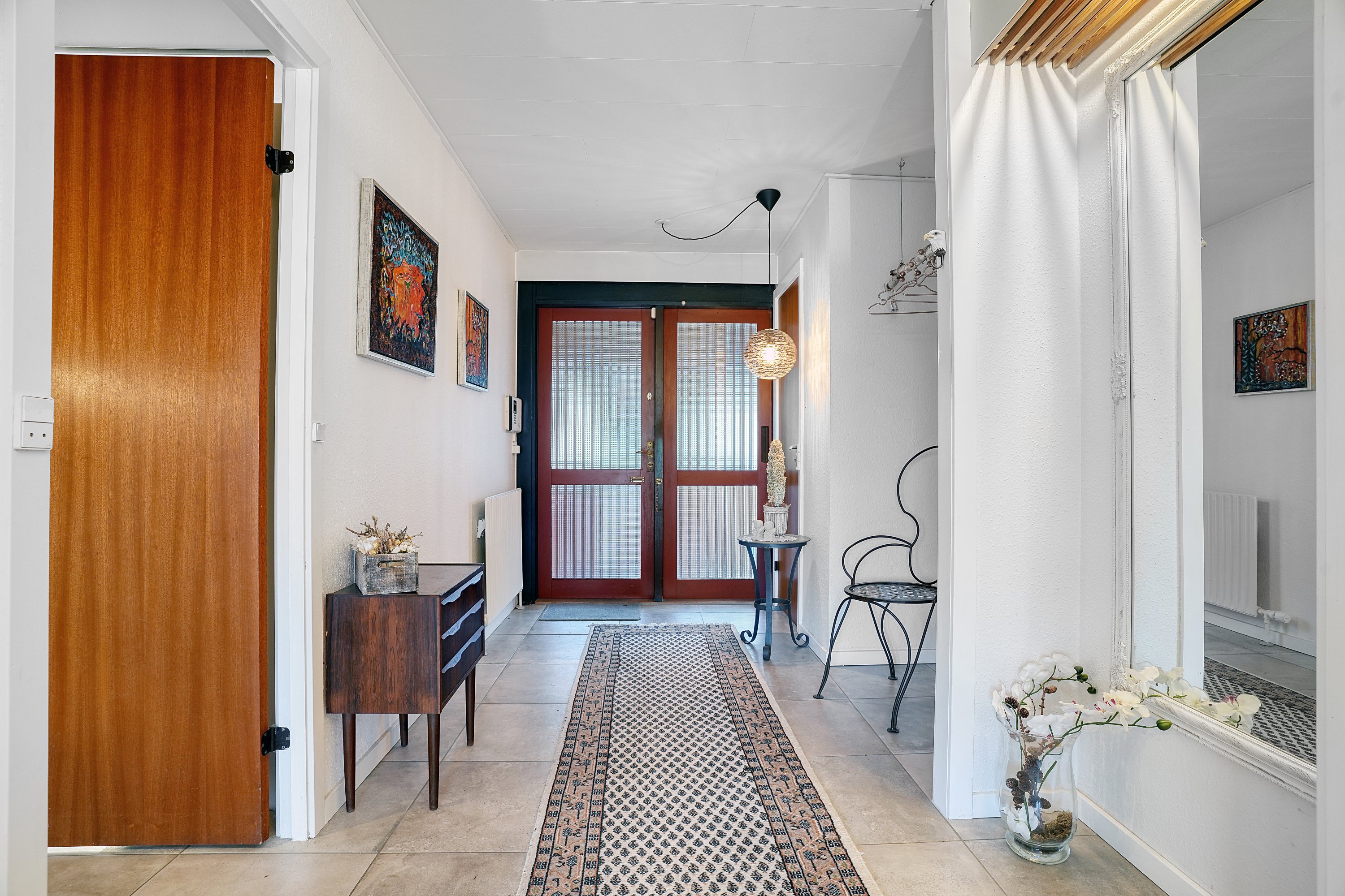 Fremhævet entré billede i fuldskærmstilstand. Billede af Rytterhaven 4, 3520 Farum