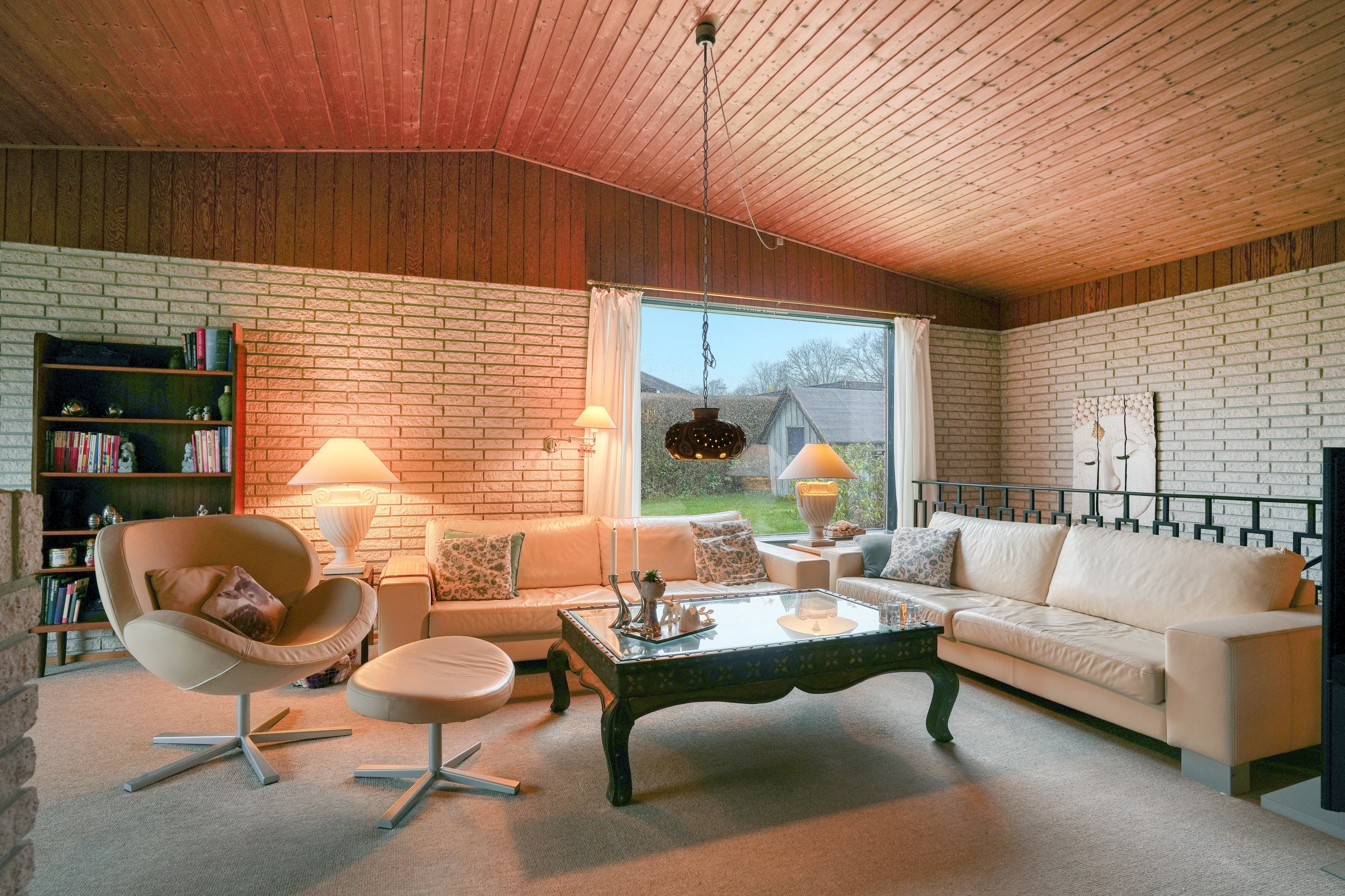 Fremhævet stue billede i fuldskærmstilstand. Billede af Rytterhaven 4, 3520 Farum