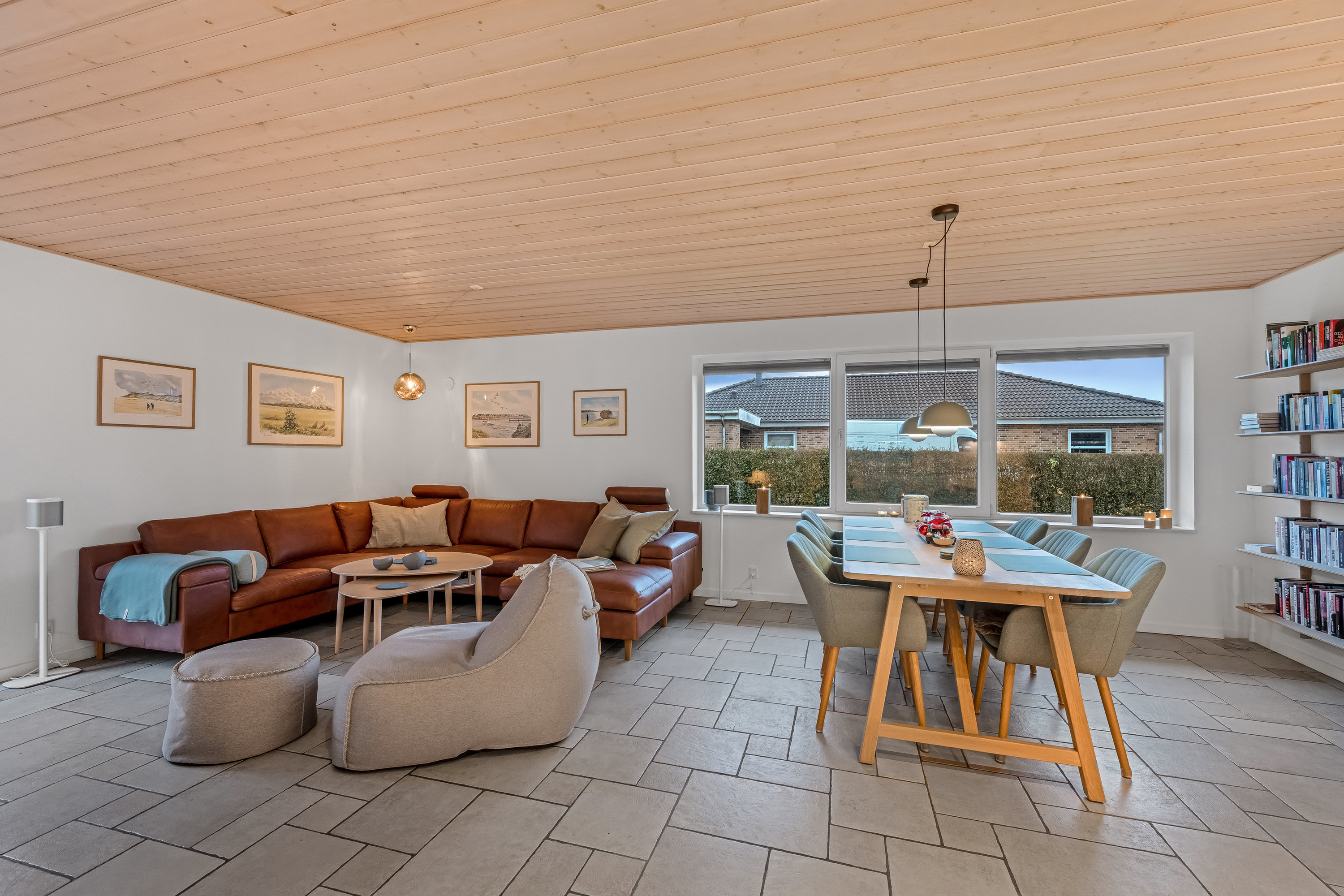 Fremhævet stue billede i fuldskærmstilstand. Billede af Nørredige 4, Nr Bork, 6893 Hemmet